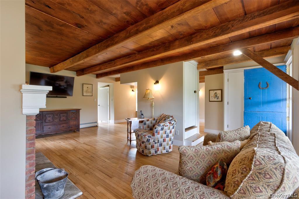 4 Low Road Property Photo 6