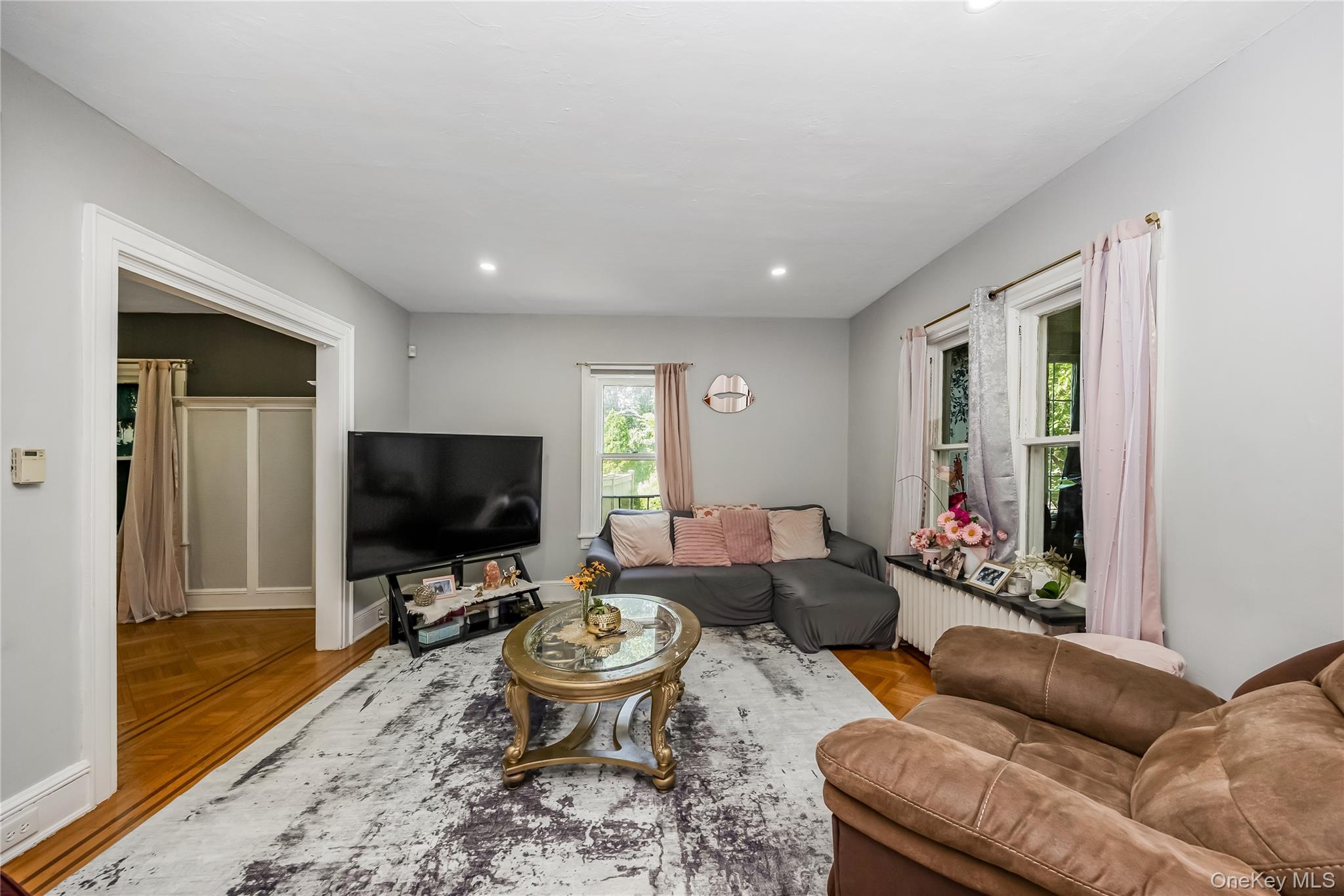 958 Thomas Avenue Property Photo 9