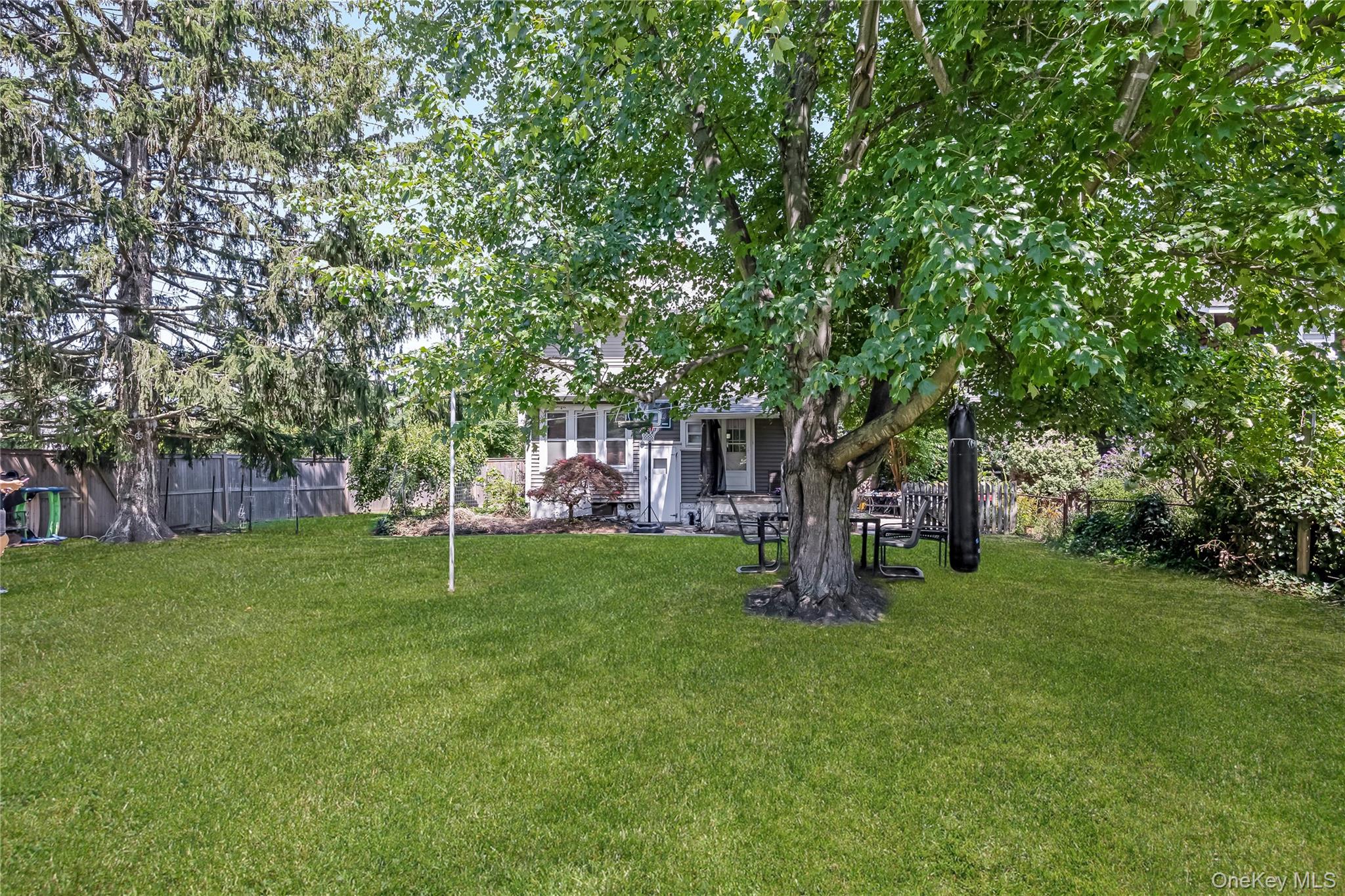 958 Thomas Avenue Property Photo 26