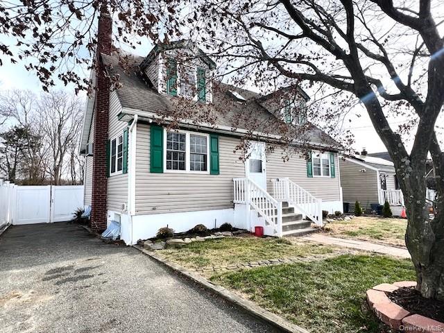 51 N Clinton Avenue Property Photo 1