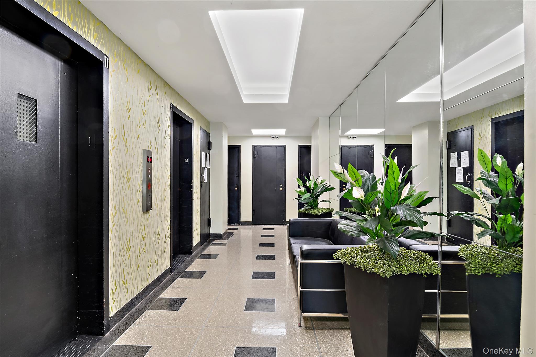 8 Fordham Hill Oval 16d Property Photo 17