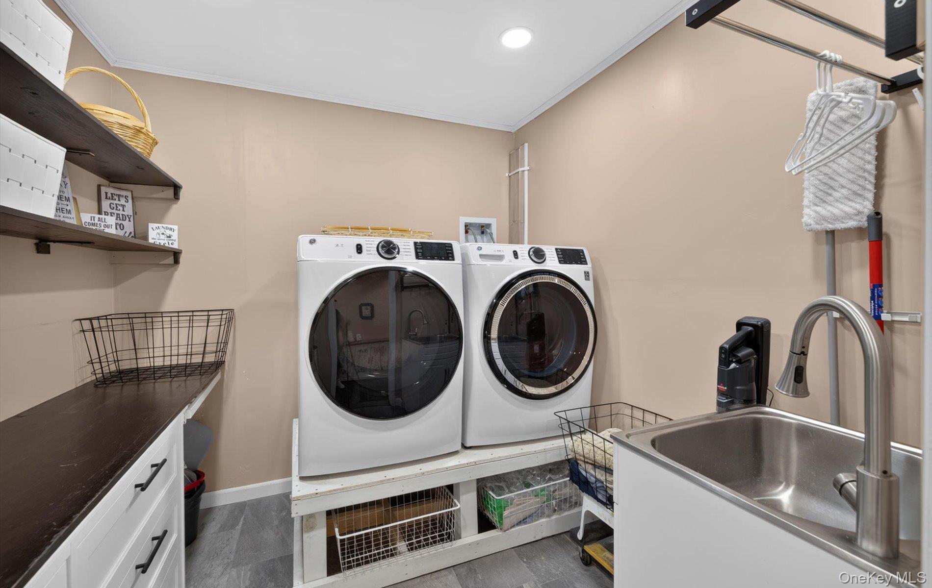 178 Montrose Drive Property Photo 23