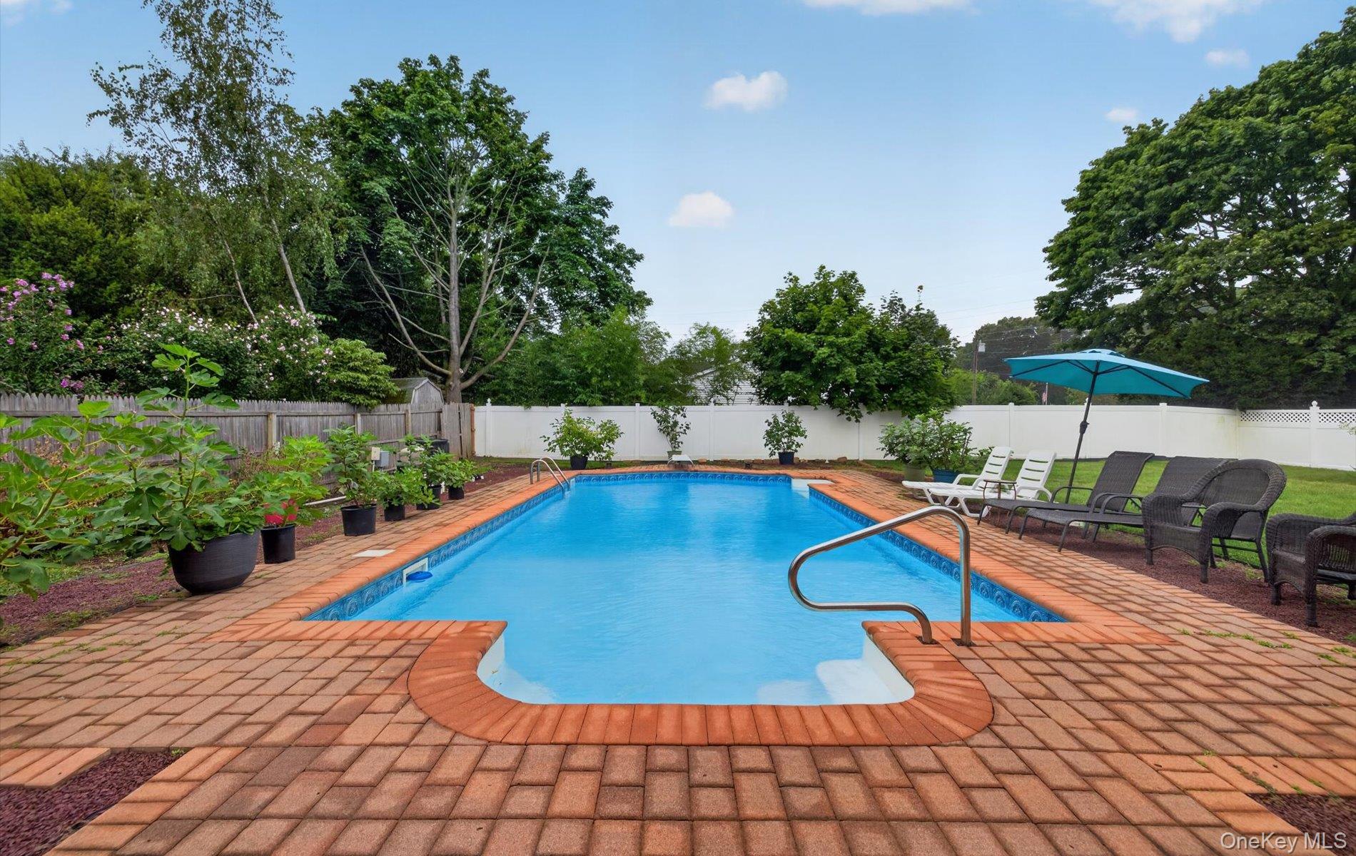 178 Montrose Drive Property Photo 41