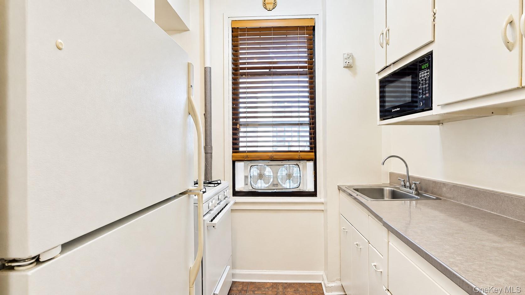 9809 64th Road 3d Property Photo 17