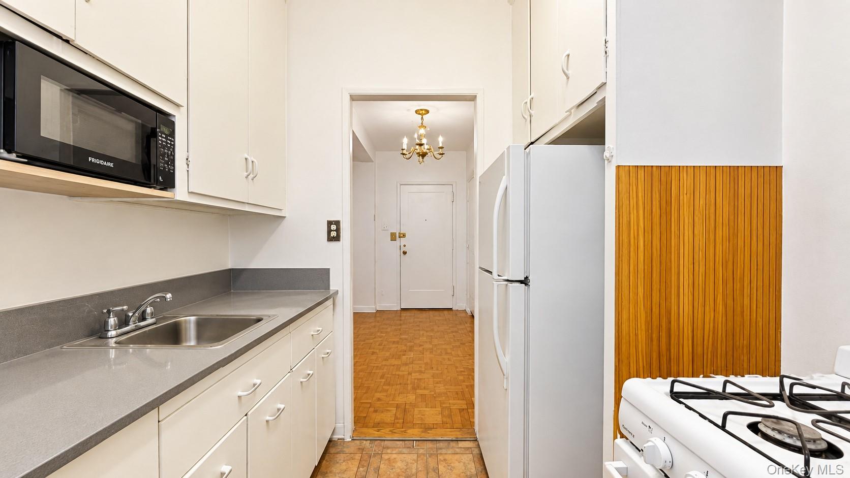 9809 64th Road 3d Property Photo 19