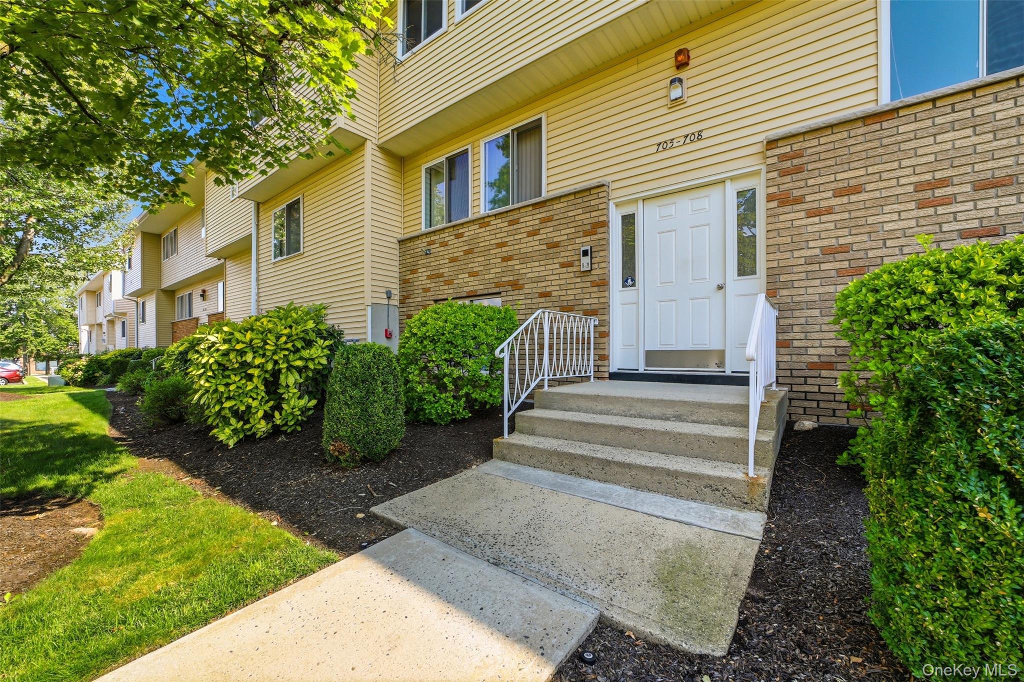 25 College Avenue 707 Property Photo 4