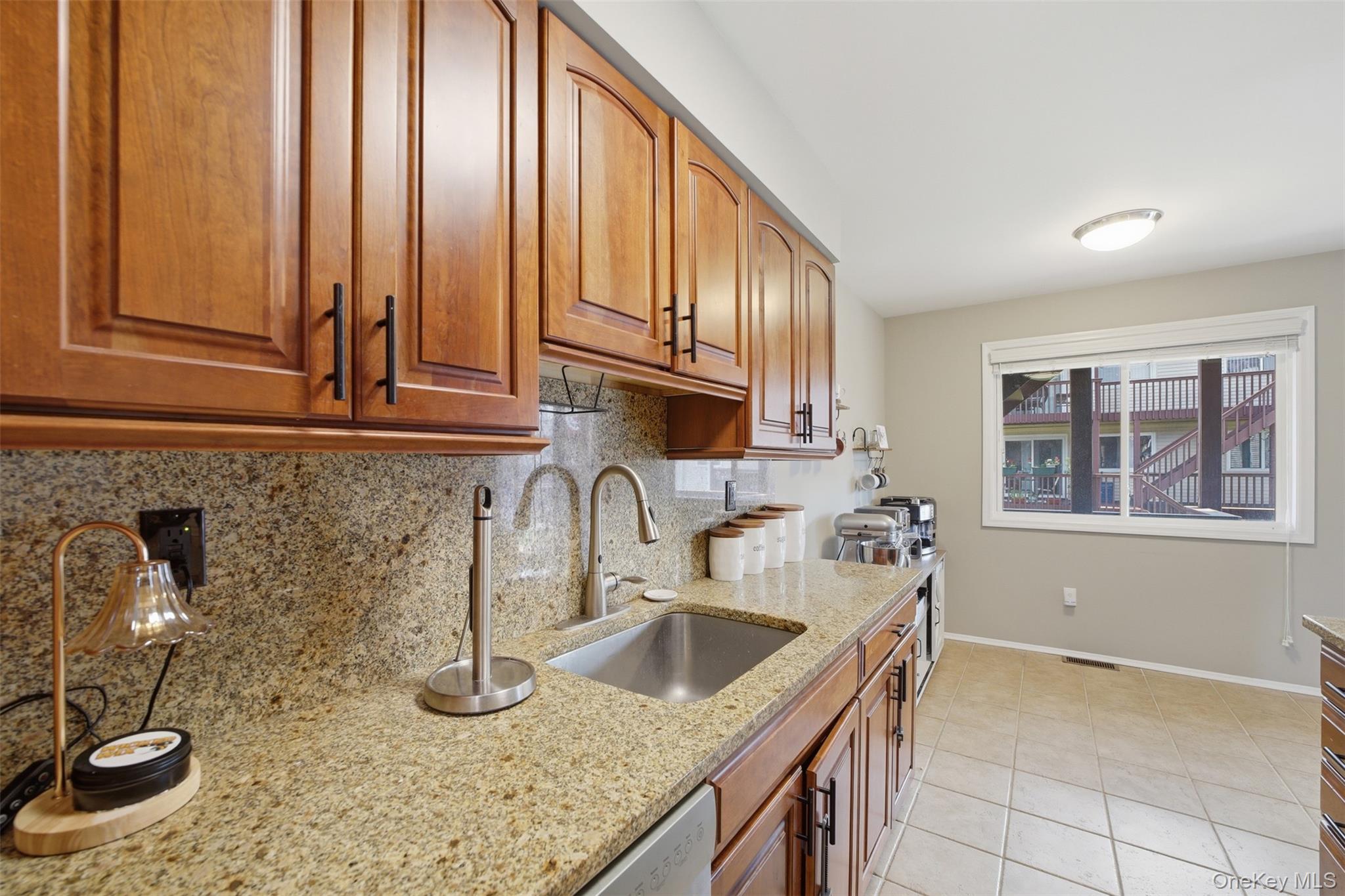 25 College Avenue 707 Property Photo 11