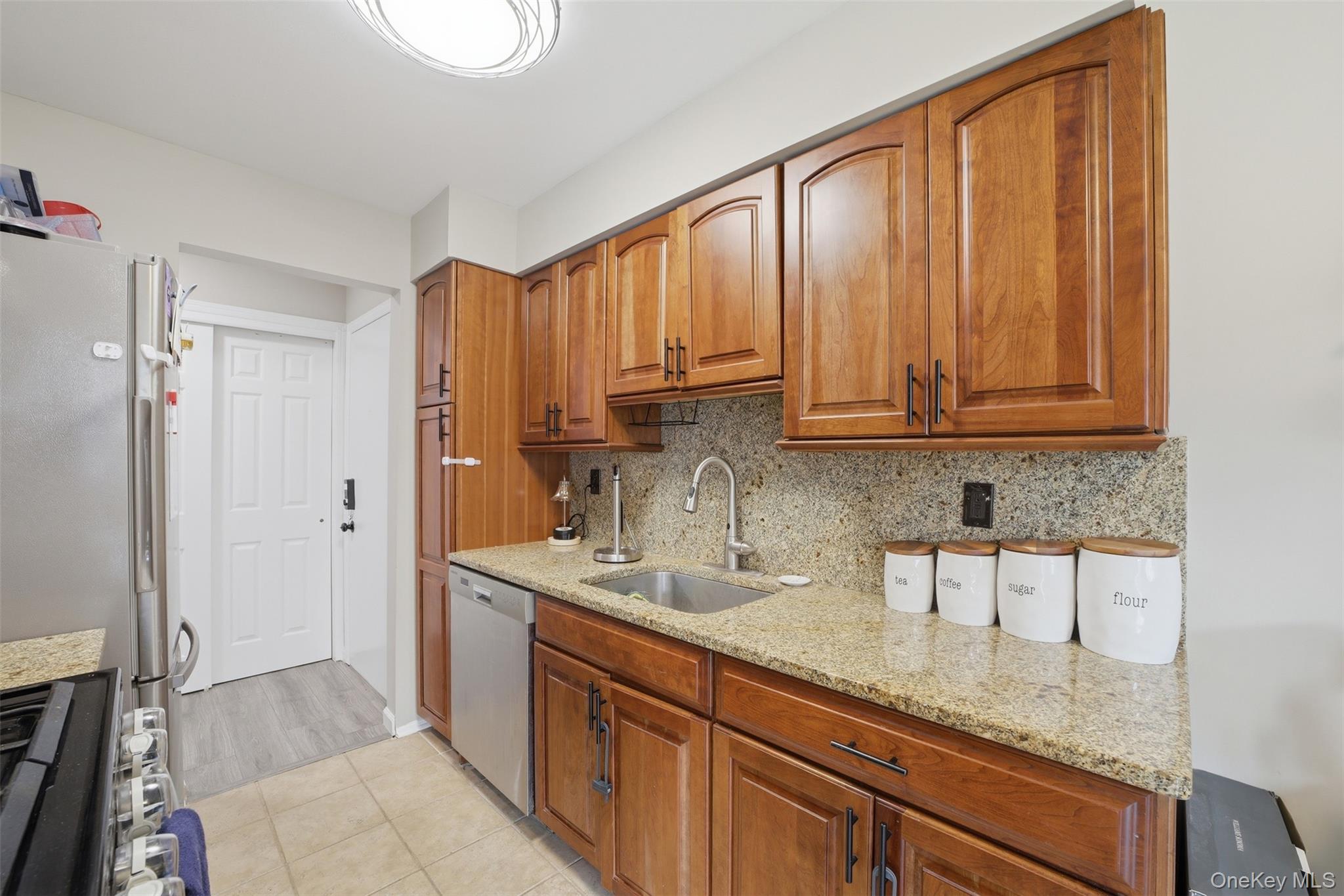 25 College Avenue 707 Property Photo 12