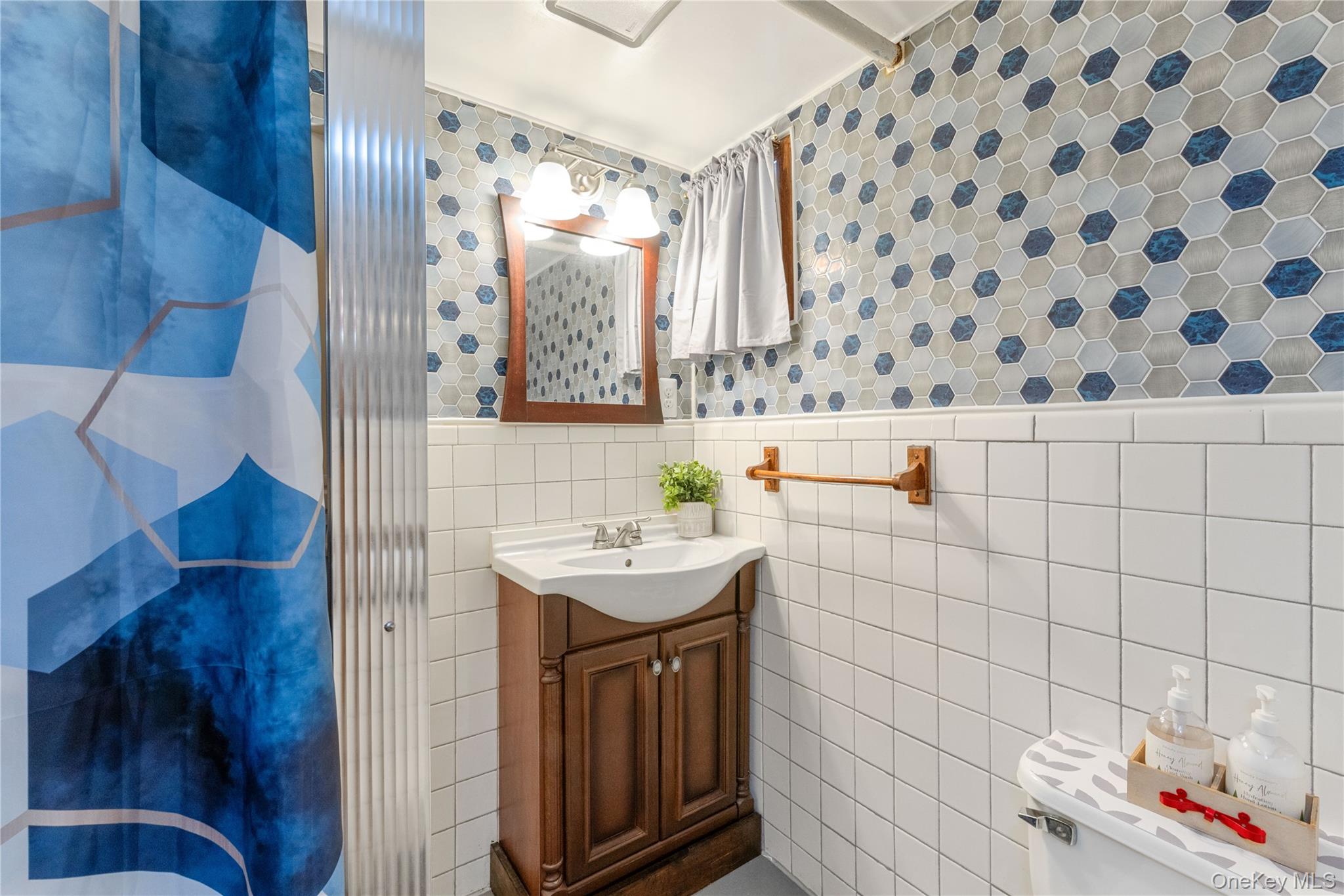 89-72 216th Street Property Photo 17