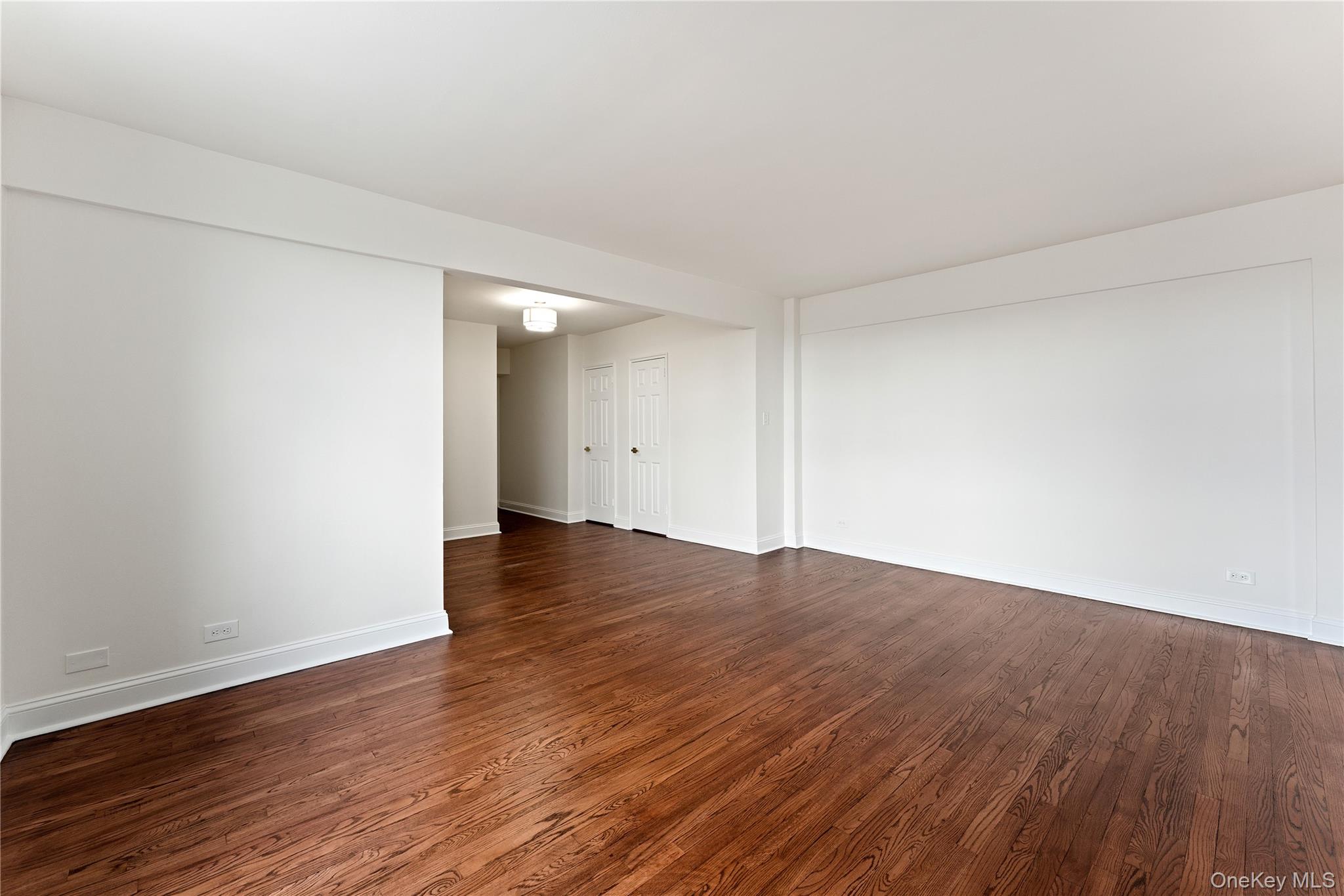 5645 Netherland 6b Property Photo 6