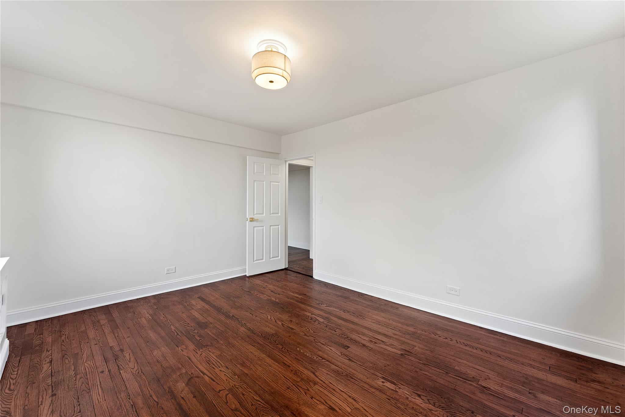 5645 Netherland 6b Property Photo 10