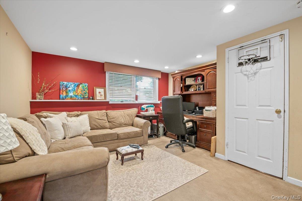 15 Eleanor Road Property Photo 25