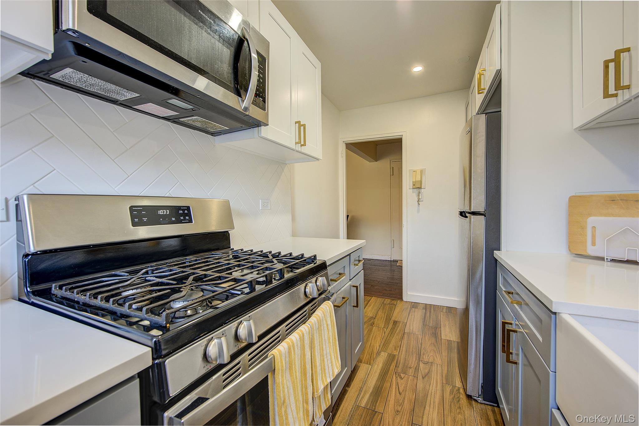 144-60 Gravett Road 4j Property Photo 22