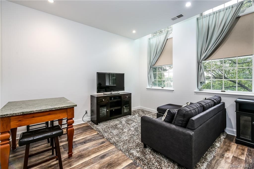20 Whippoorwill Road Property Photo 4