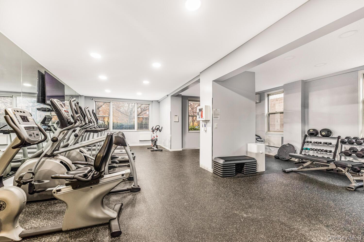 3755 Henry Hudson Parkway 14a Property Photo 7