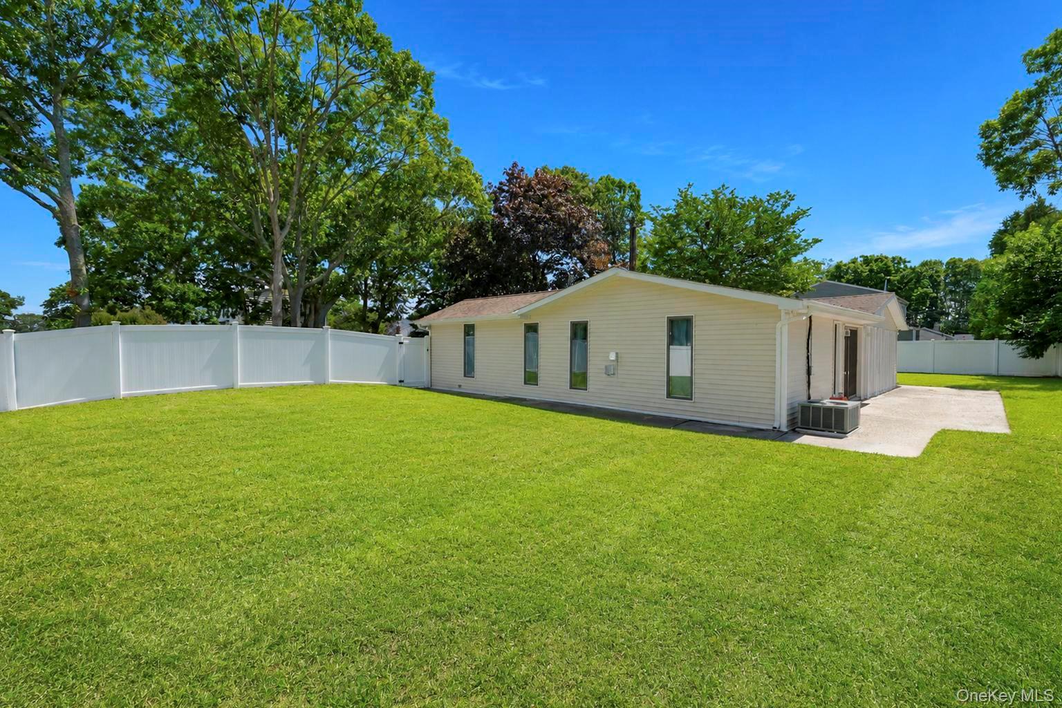 10 Helene Drive Property Photo 3