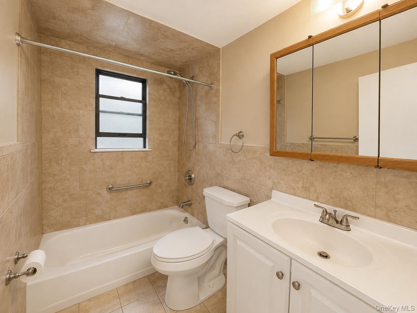 95 W Lake Drive Property Photo 24