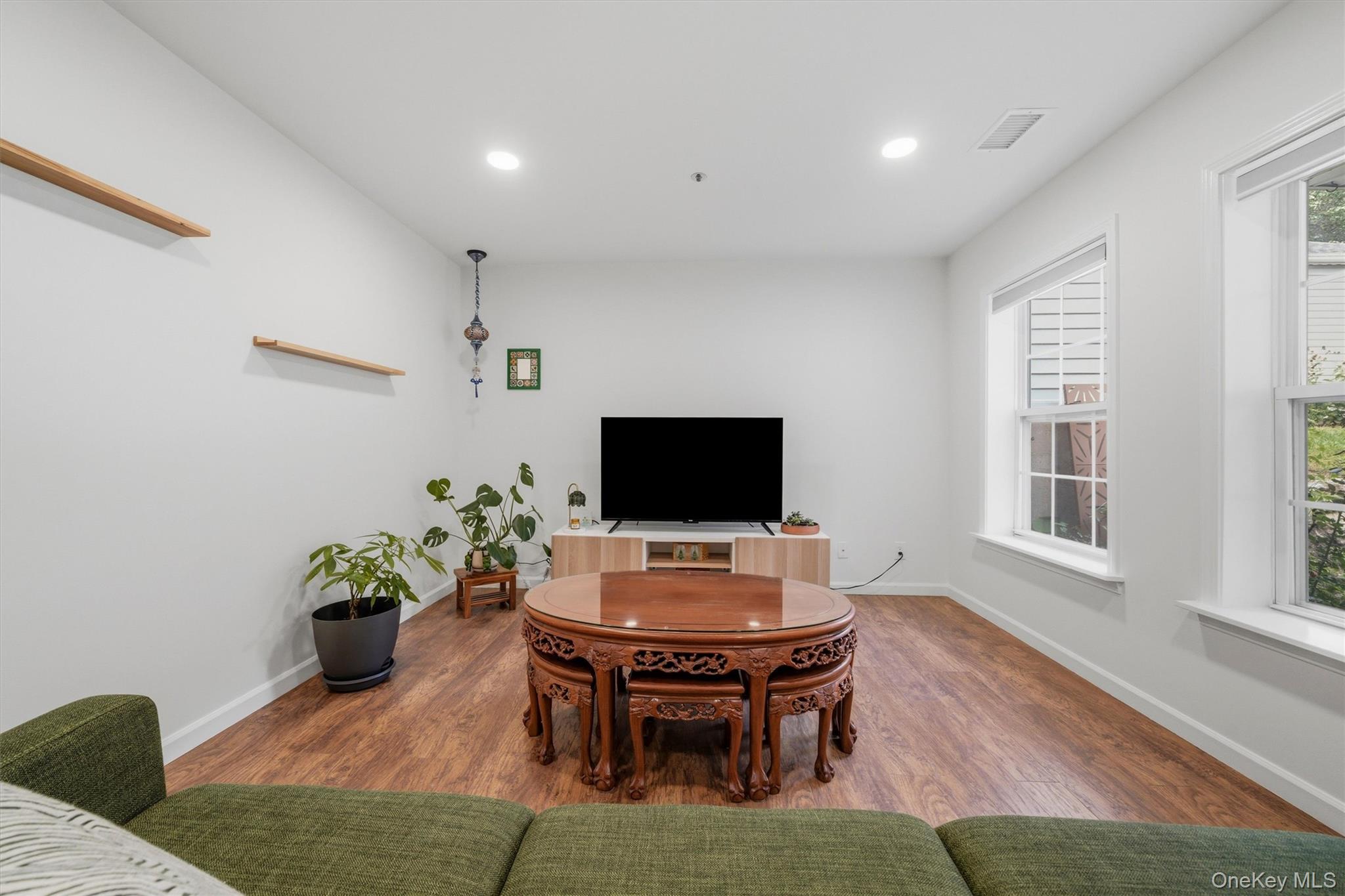 204 Watch Hill Drive Property Photo 8