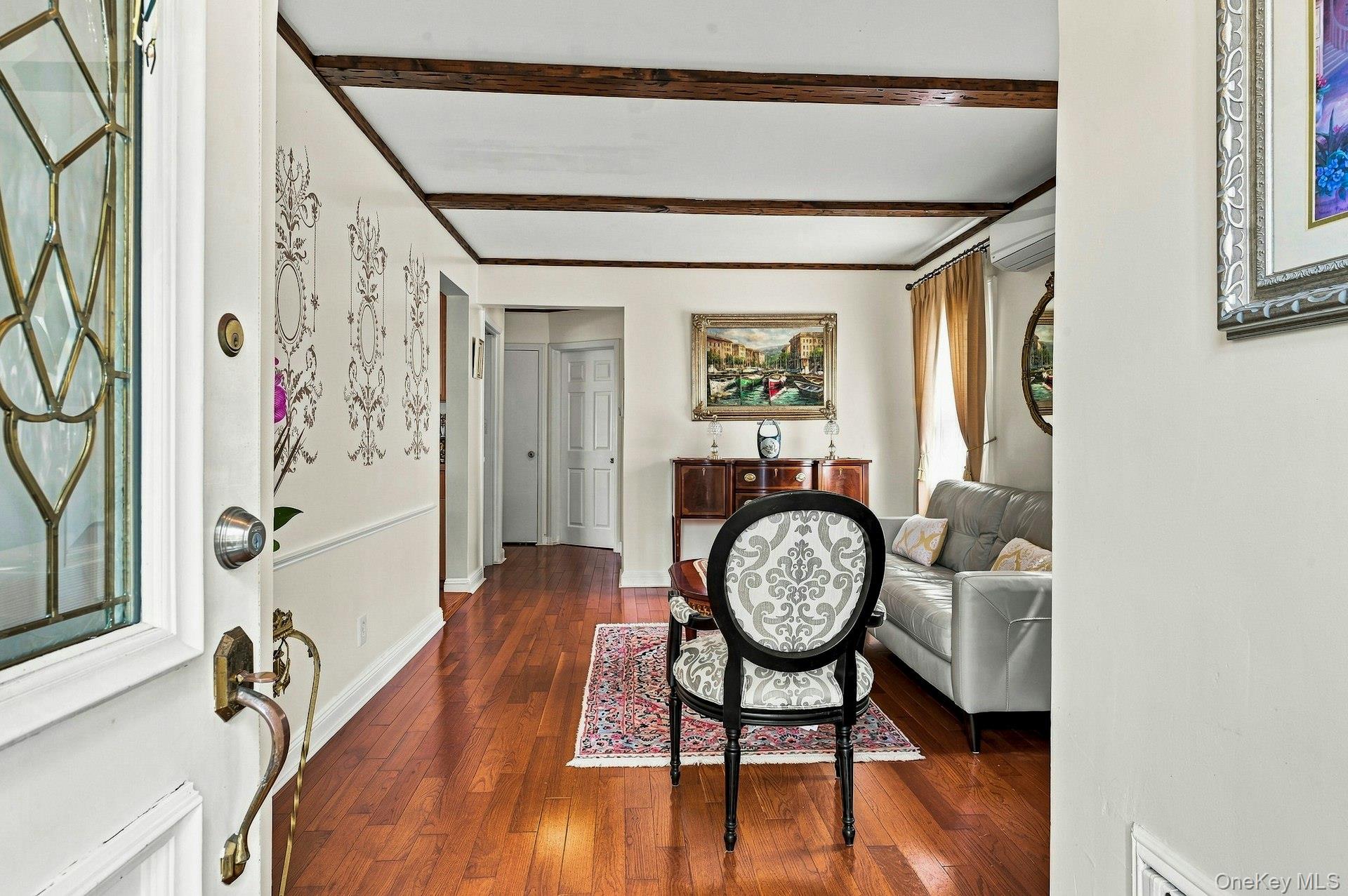 201 E Chester Street Property Photo 8