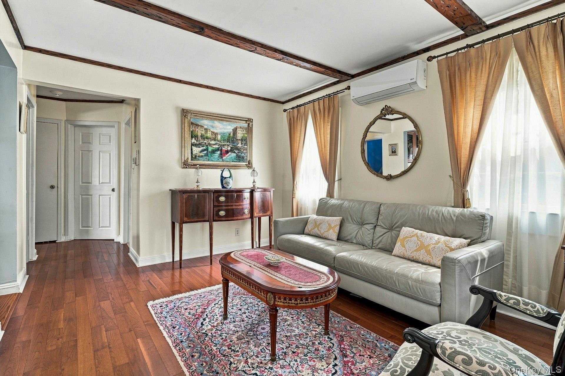 201 E Chester Street Property Photo 9