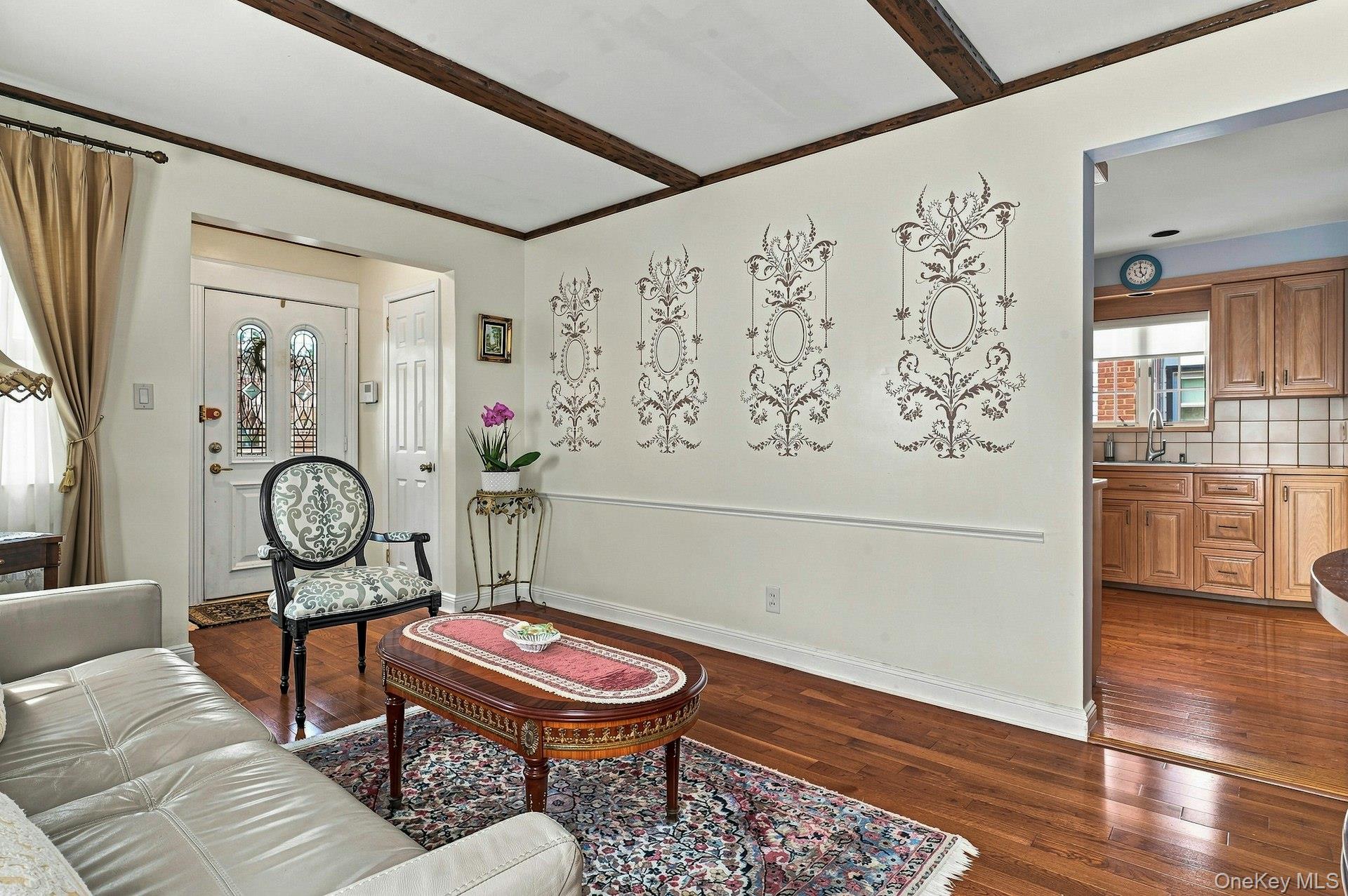 201 E Chester Street Property Photo 11