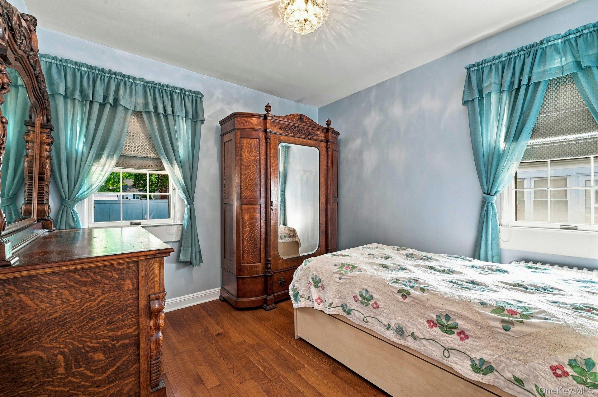 201 E Chester Street Property Photo 13