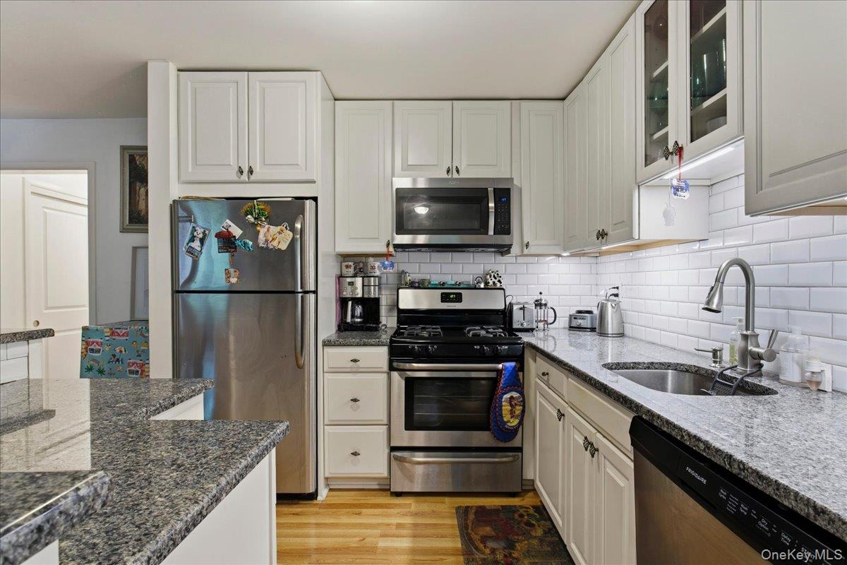 16 Scenic Drive K Property Photo 5