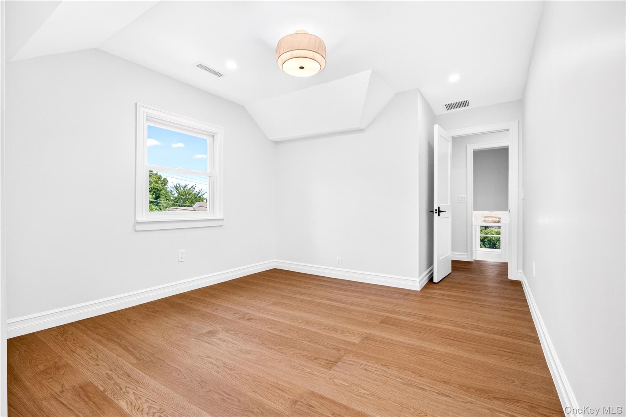 22 Northway Property Photo 31