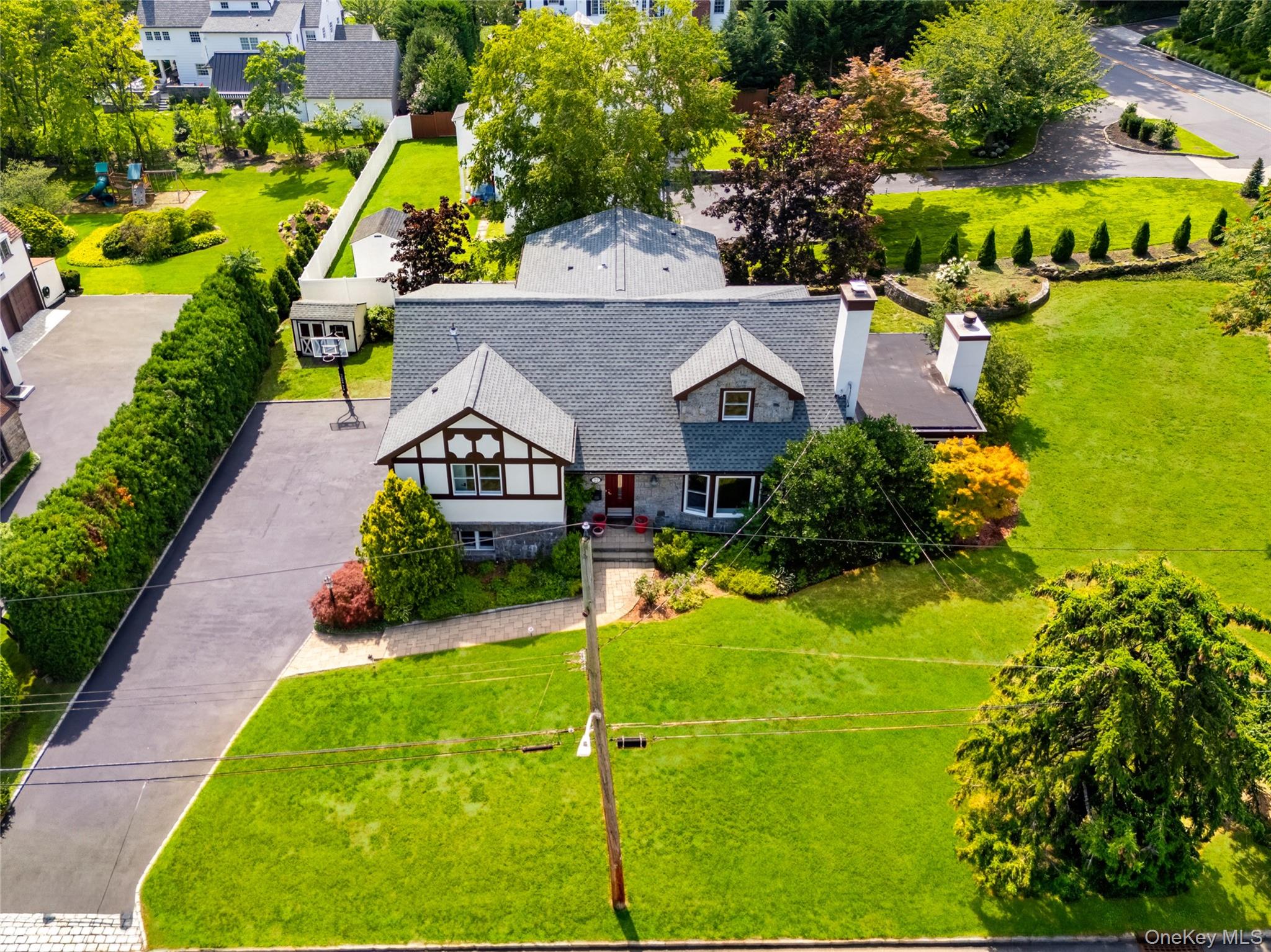22 Northway Property Photo 43