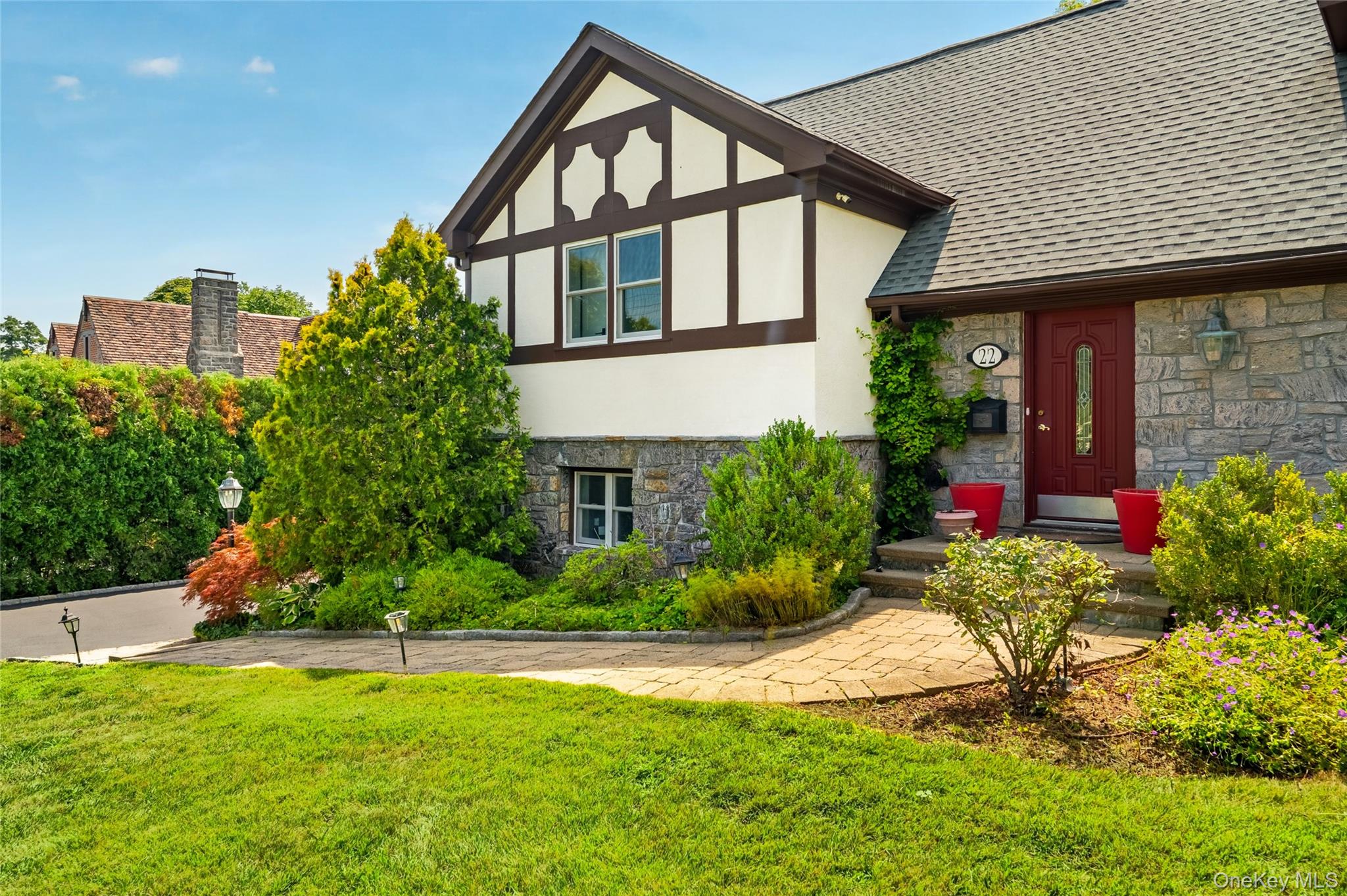 22 Northway Property Photo 44