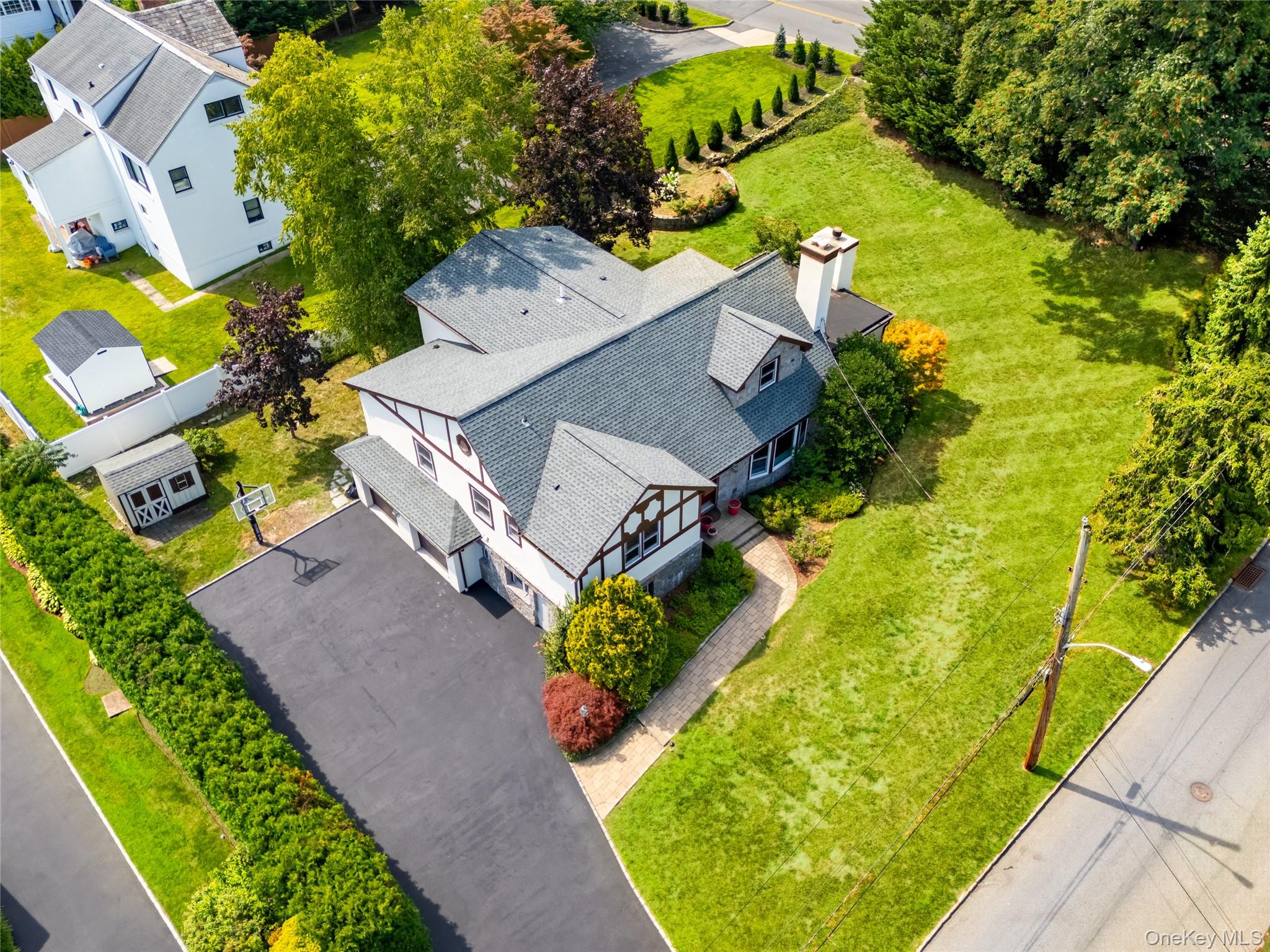 22 Northway Property Photo 45