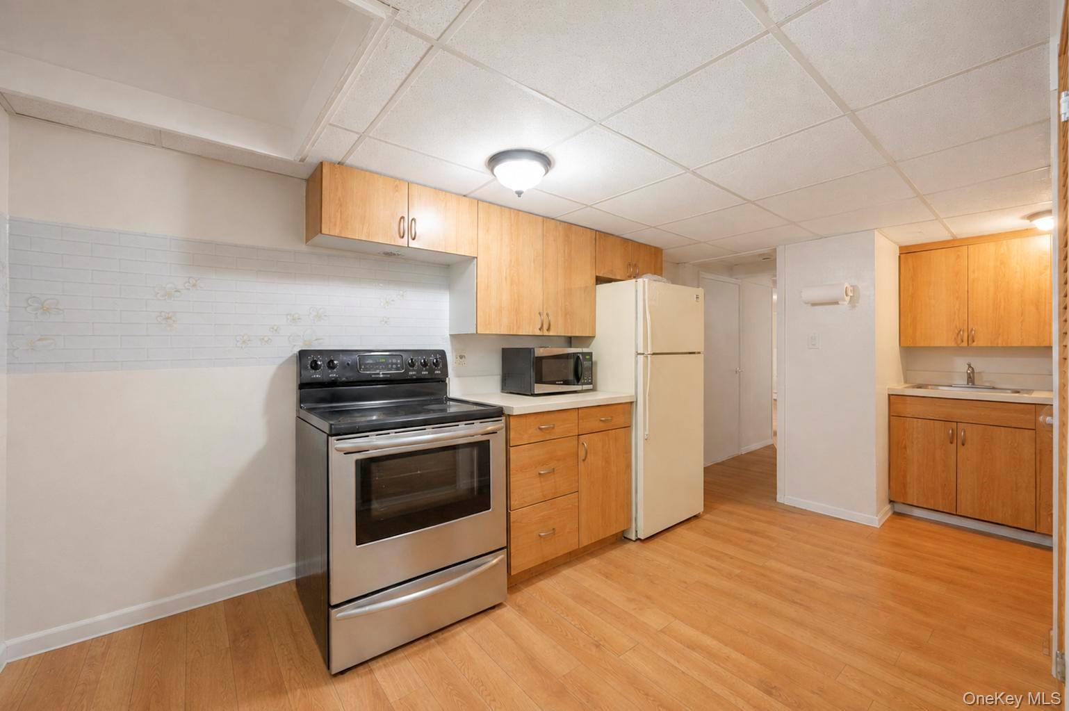 35 Hart Street Property Photo 28