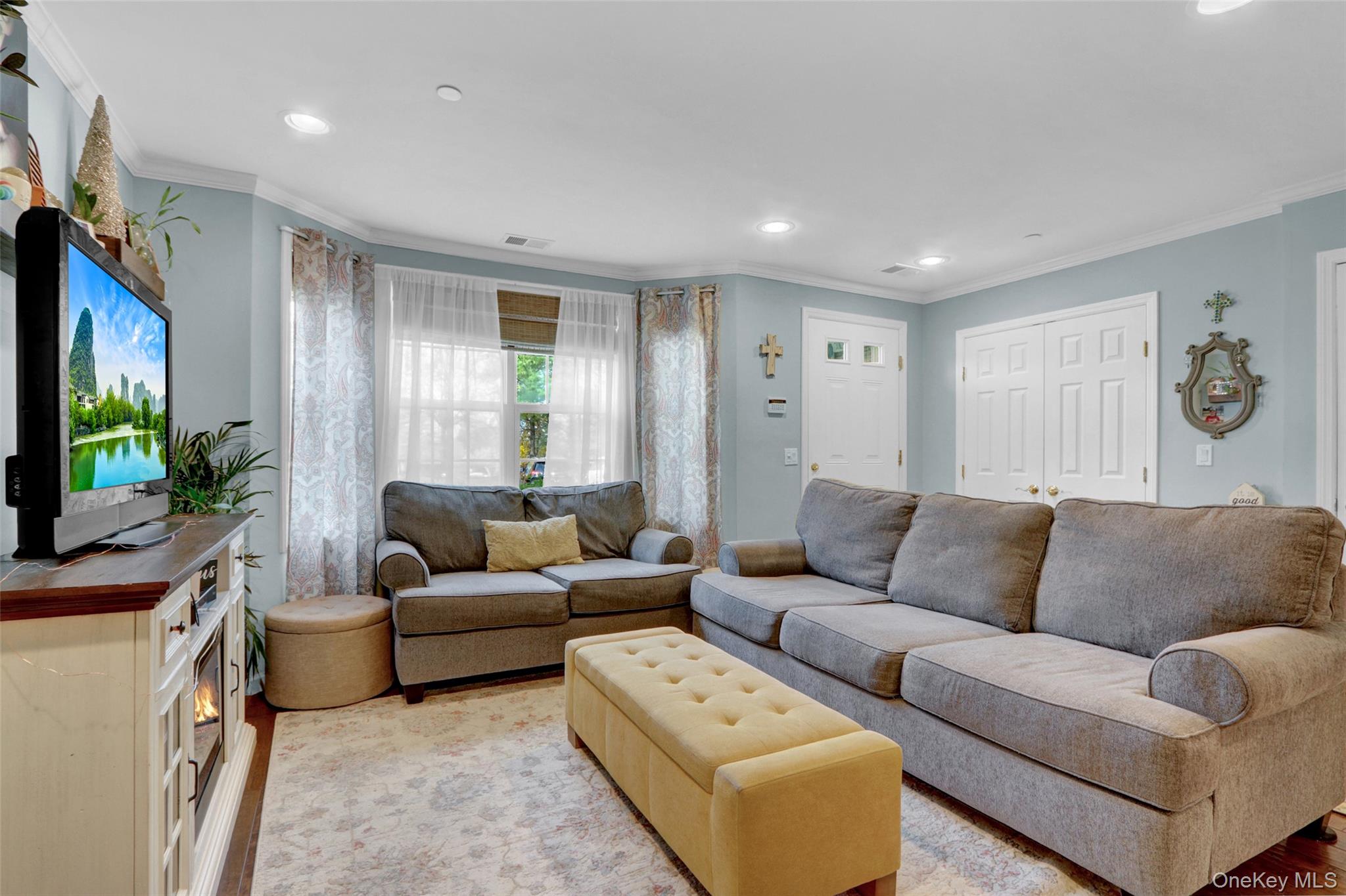 219 Medea Way Property Photo 4