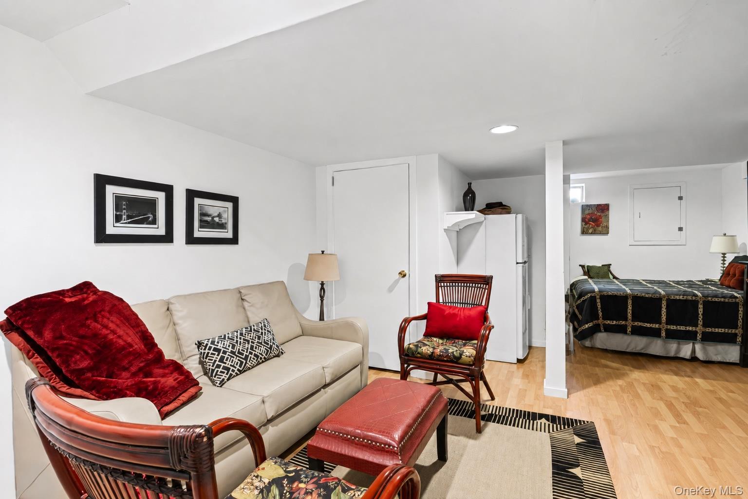 400 Noyack Road E2 Property Photo 16