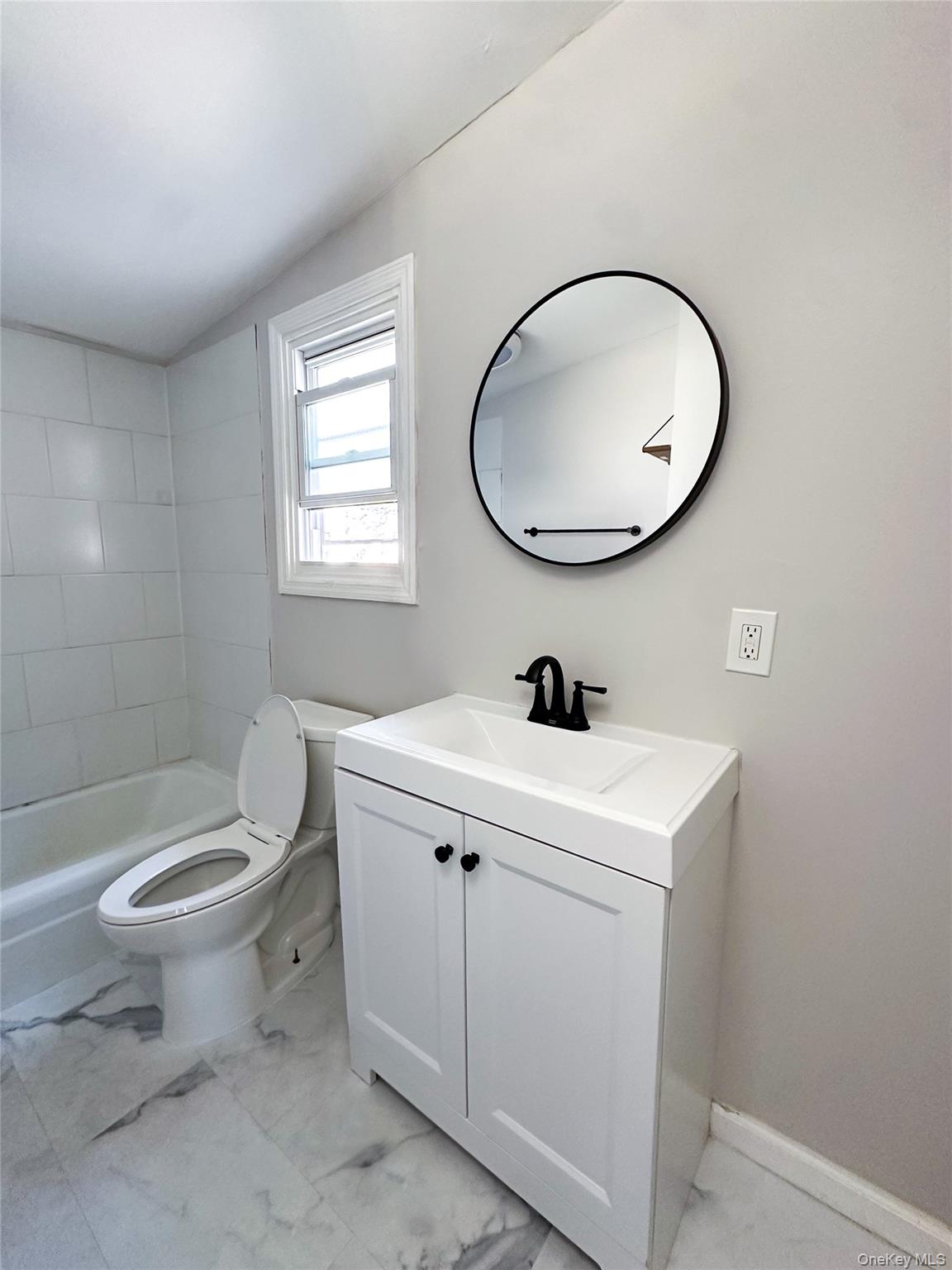 1850 Lakes Rd A Property Photo 4