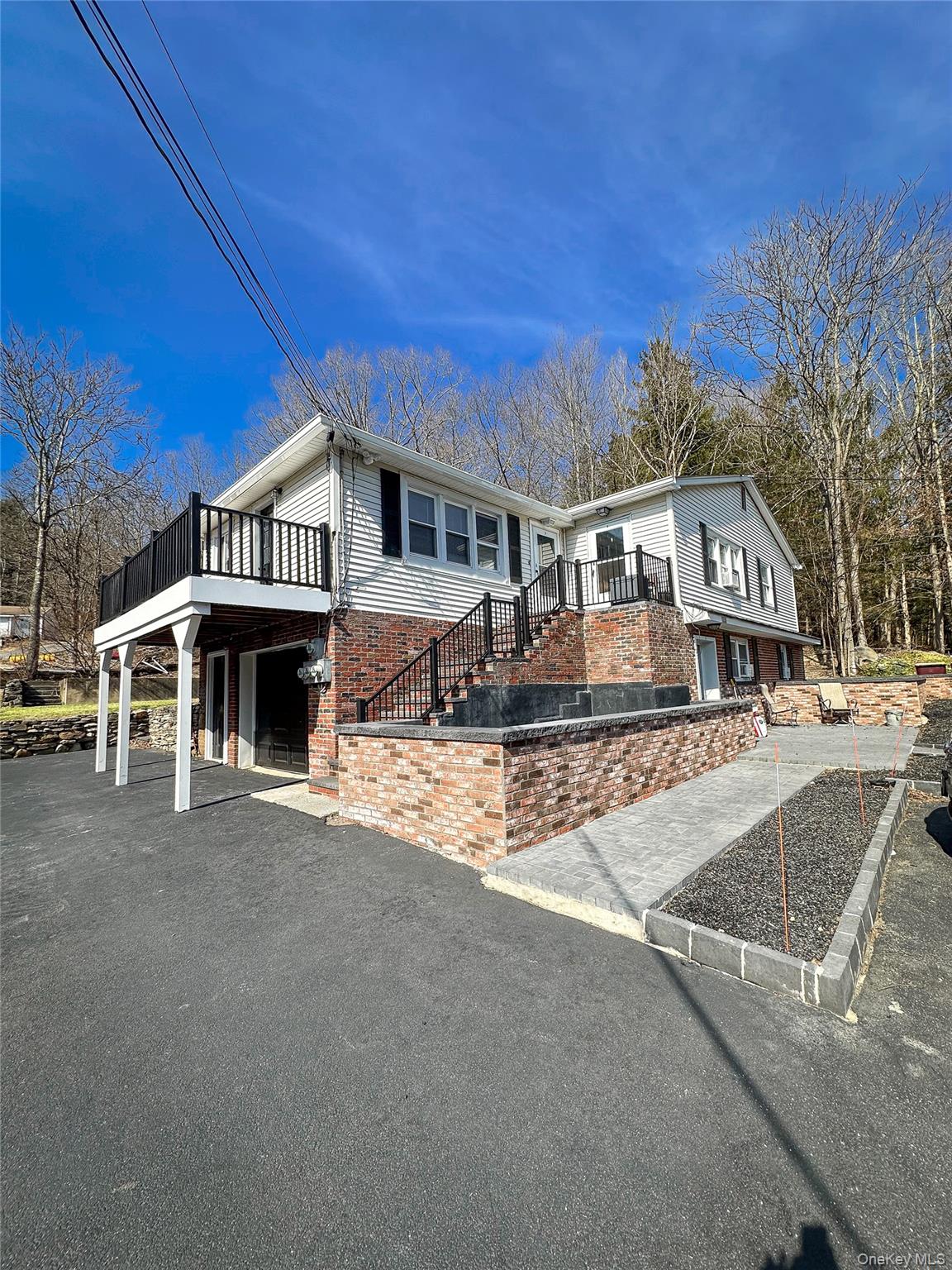 1850 Lakes Rd A Property Photo 8