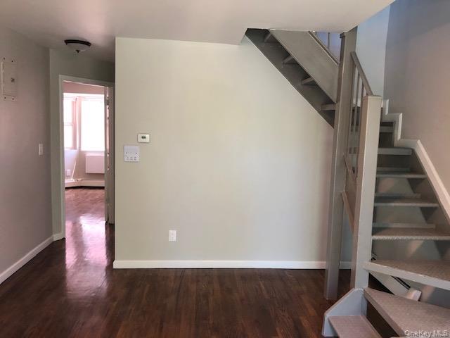 140-42 31 Drive Property Photo 12