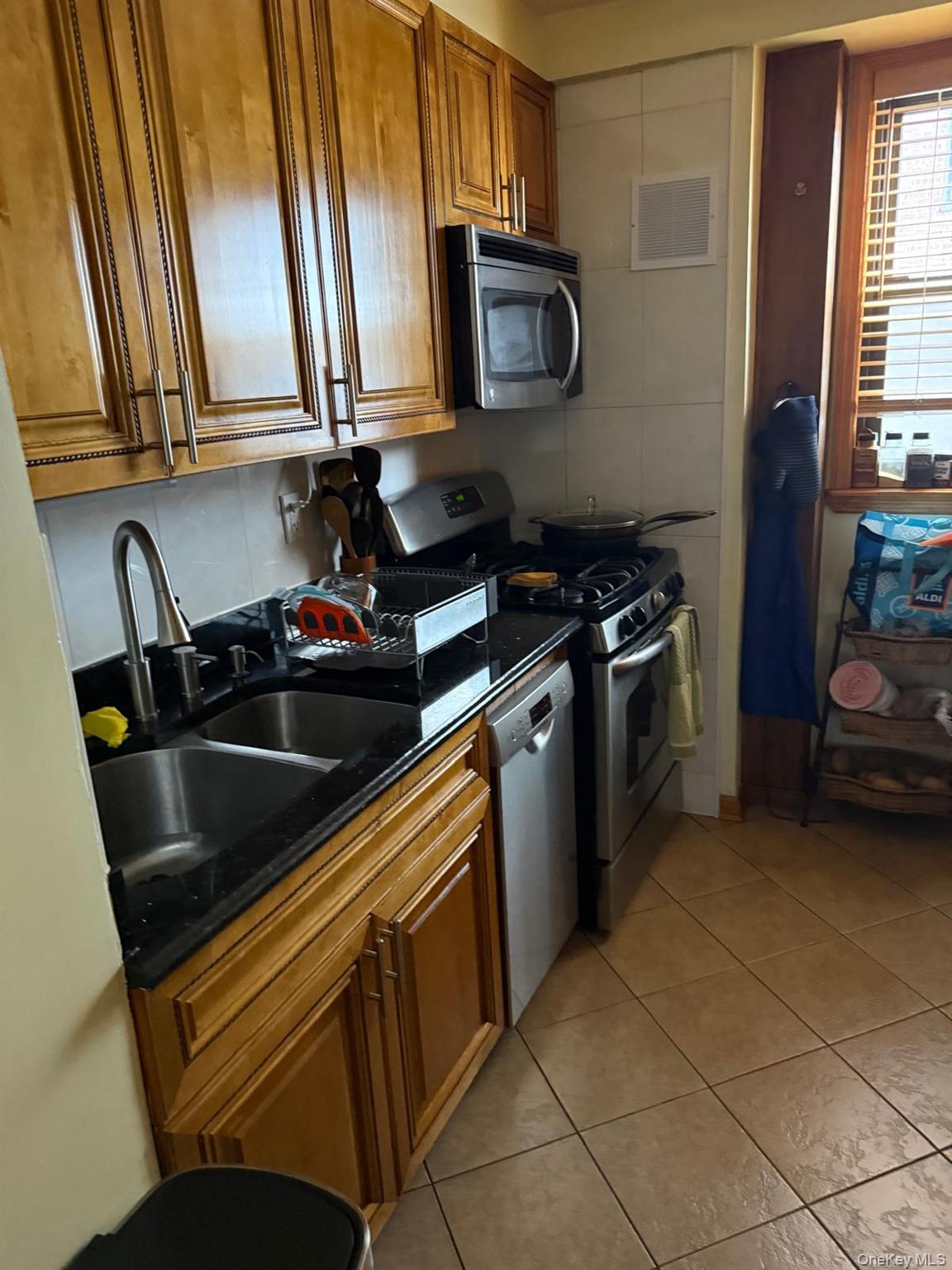 61-25 98th Street 10j Property Photo 8