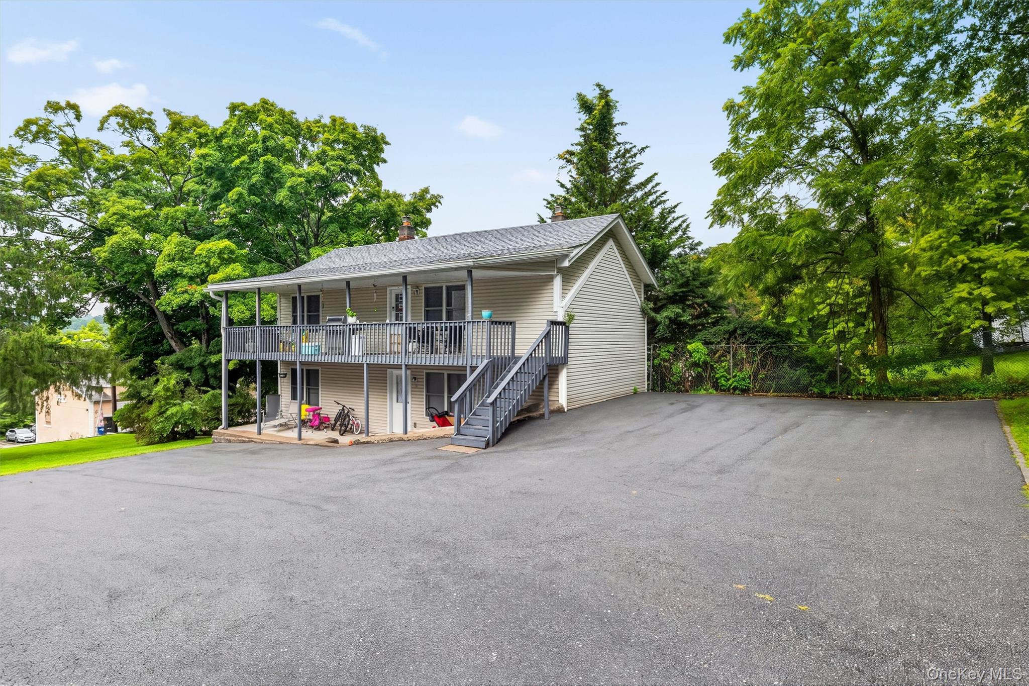 174-176 Myrtle Avenue Property Photo 3
