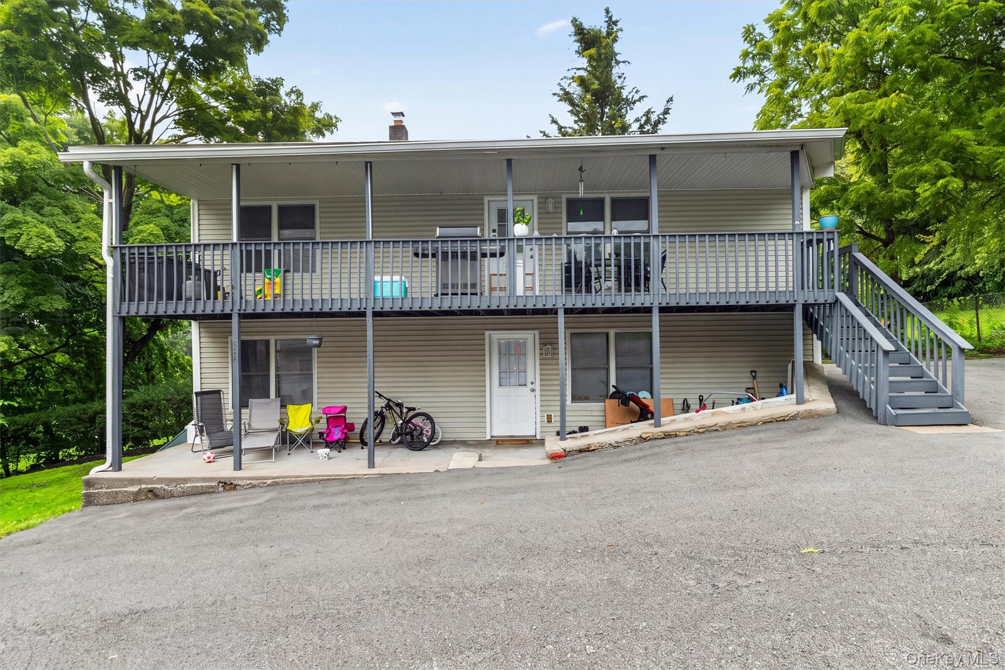 174-176 Myrtle Avenue Property Photo 4