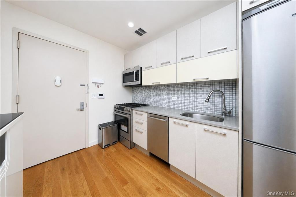 8629 Bay Parkway 5g Property Photo 5