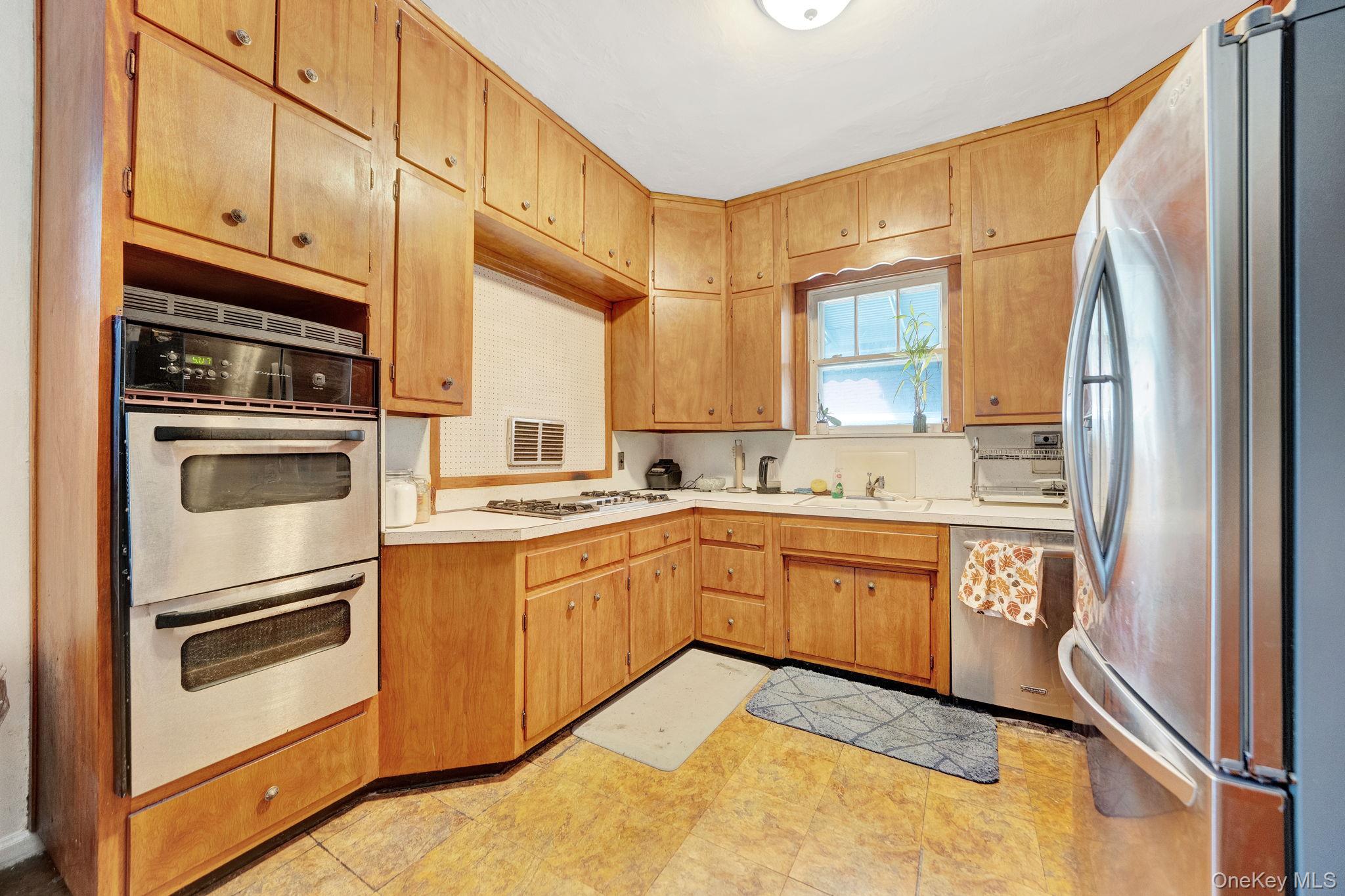 8833 195th Street Property Photo 10
