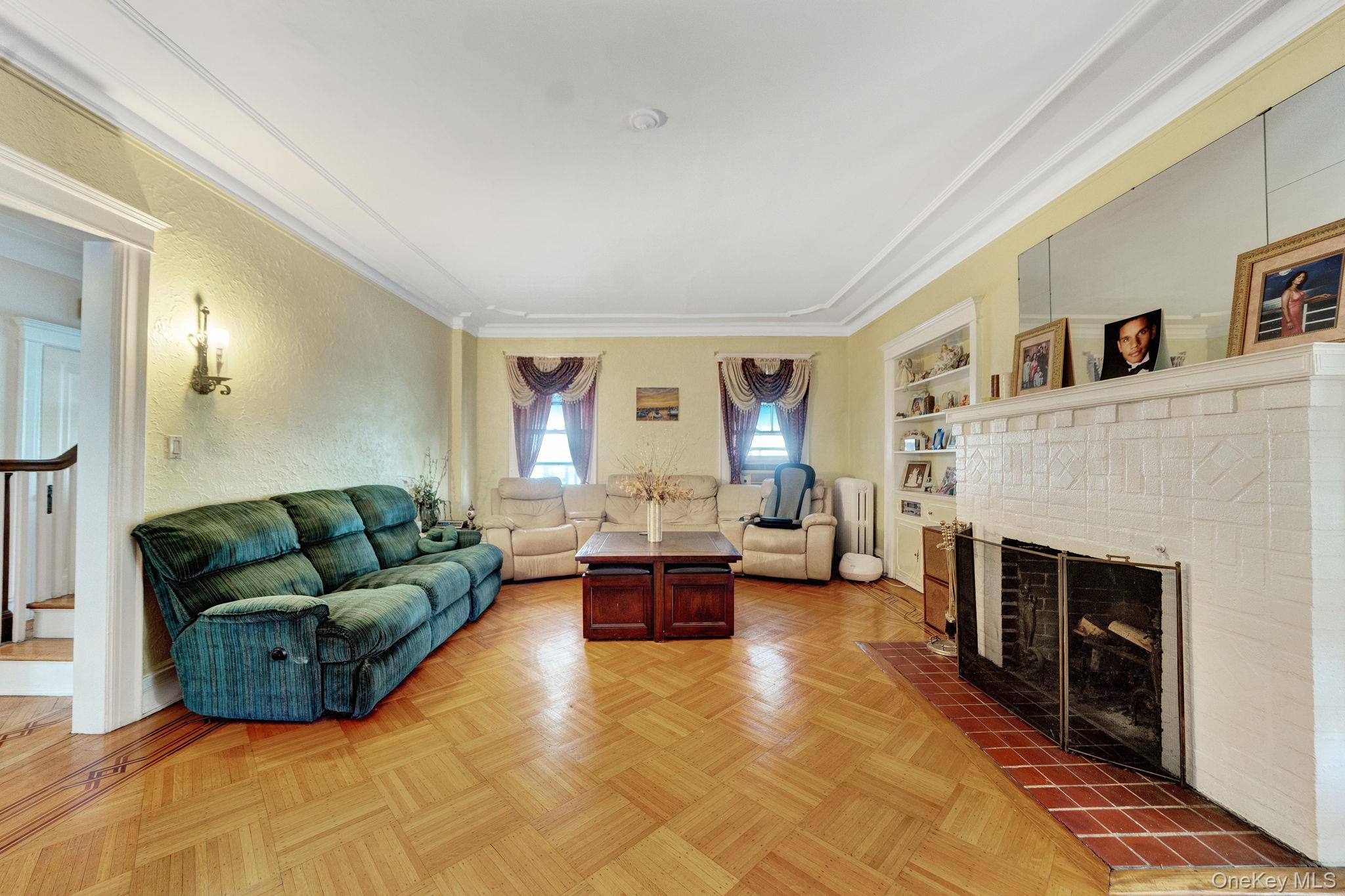 8833 195th Street Property Photo 18