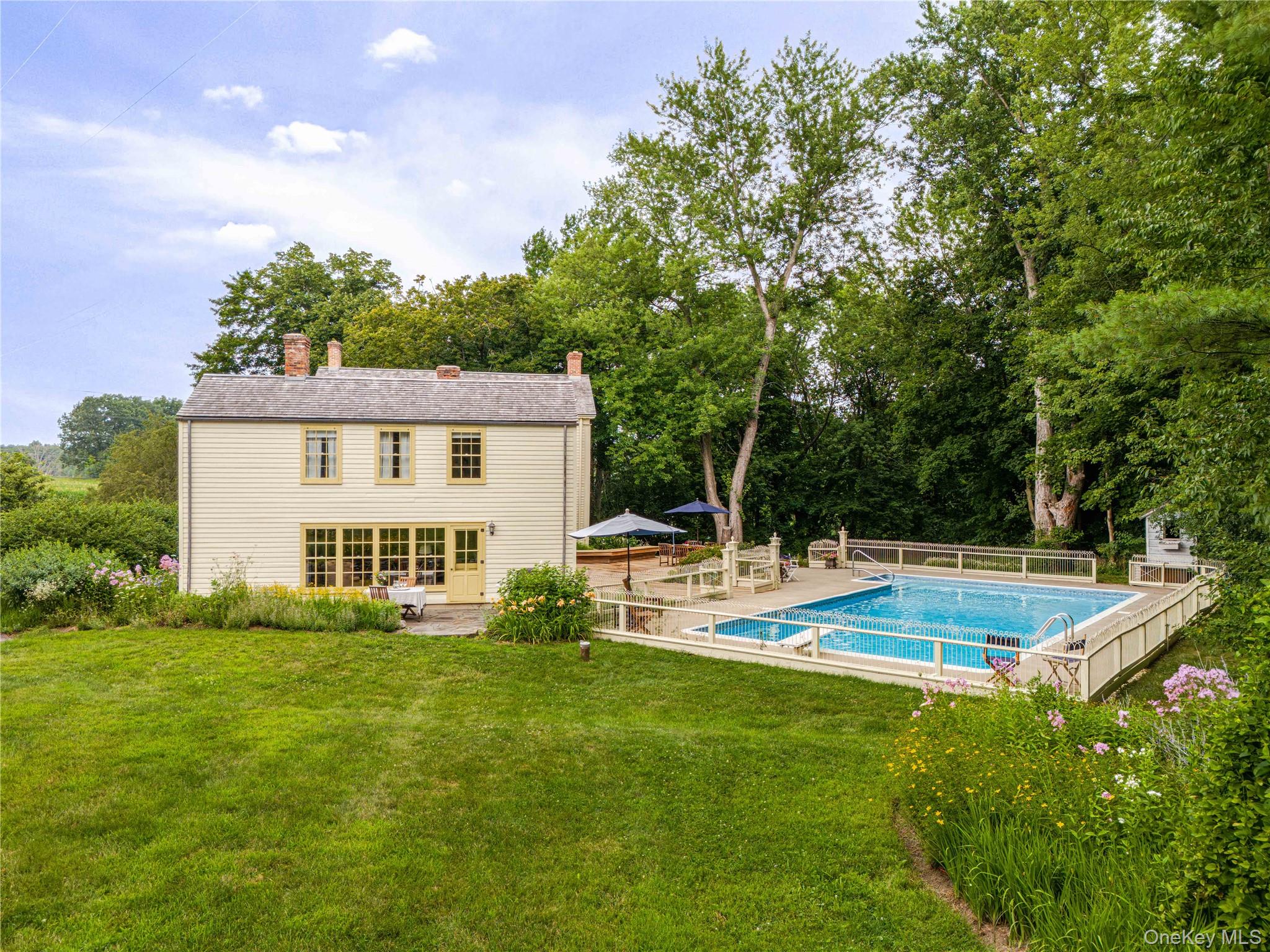 18 Clove Road Property Photo 2