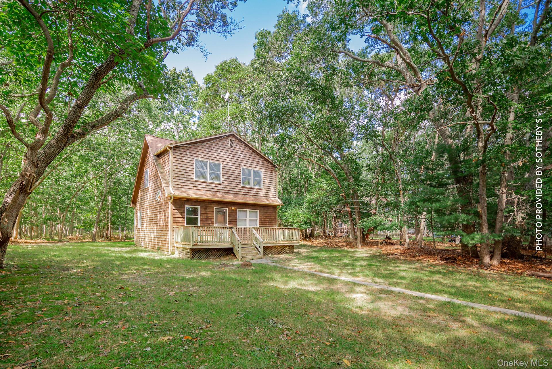 125 Neck Path Property Photo 9
