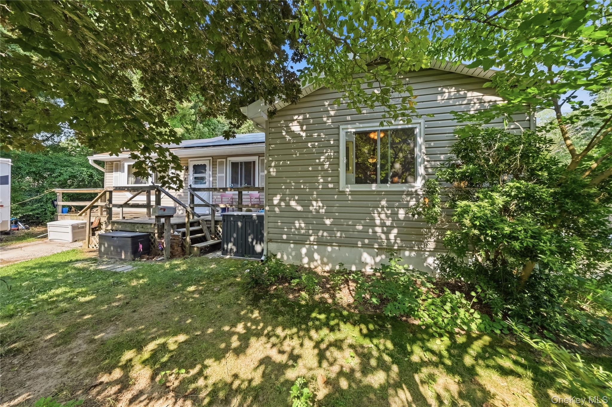 107 Andreano Avenue Property Photo 4