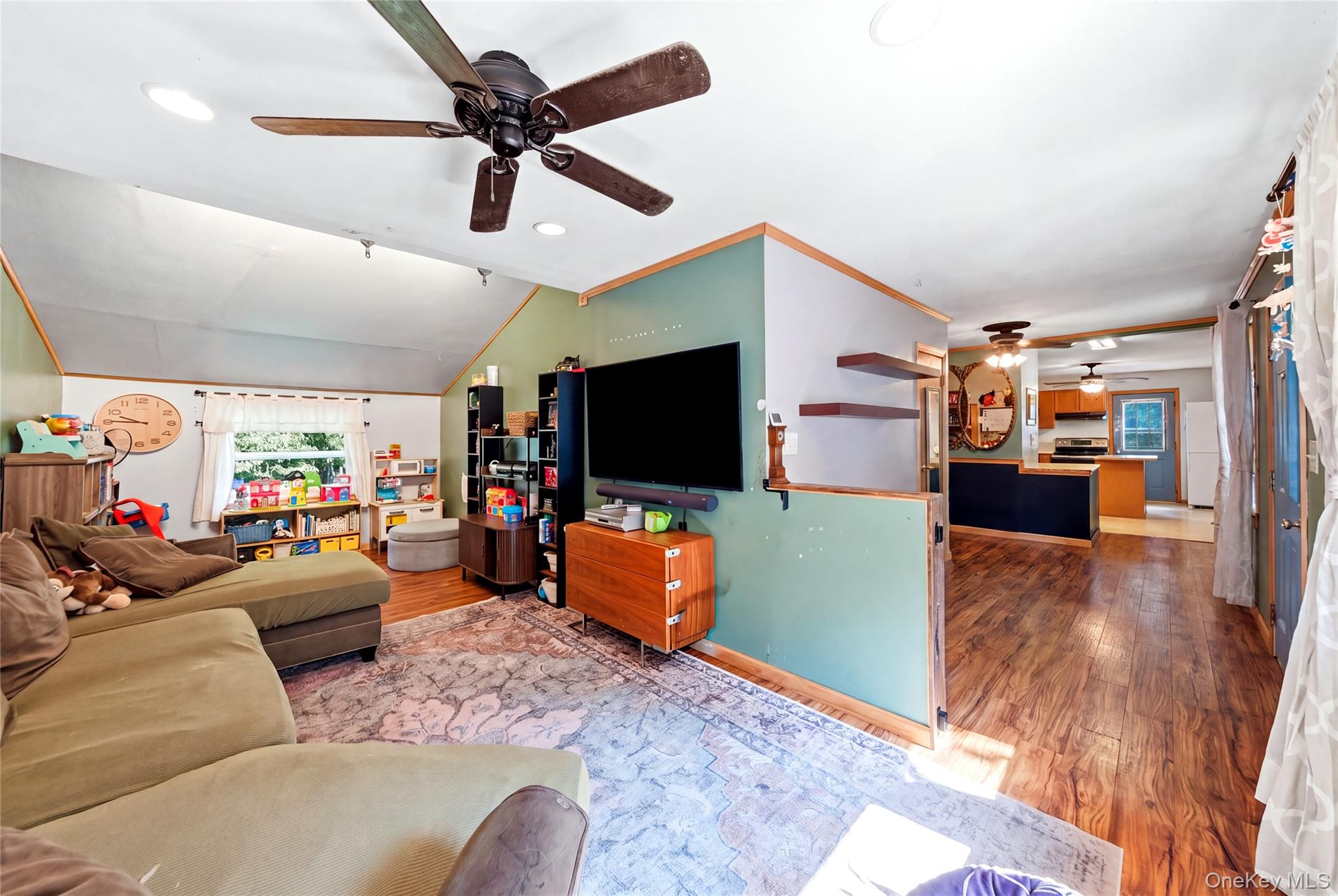 107 Andreano Avenue Property Photo 18