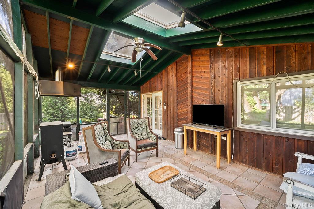 103 Waters Edge Property Photo 8