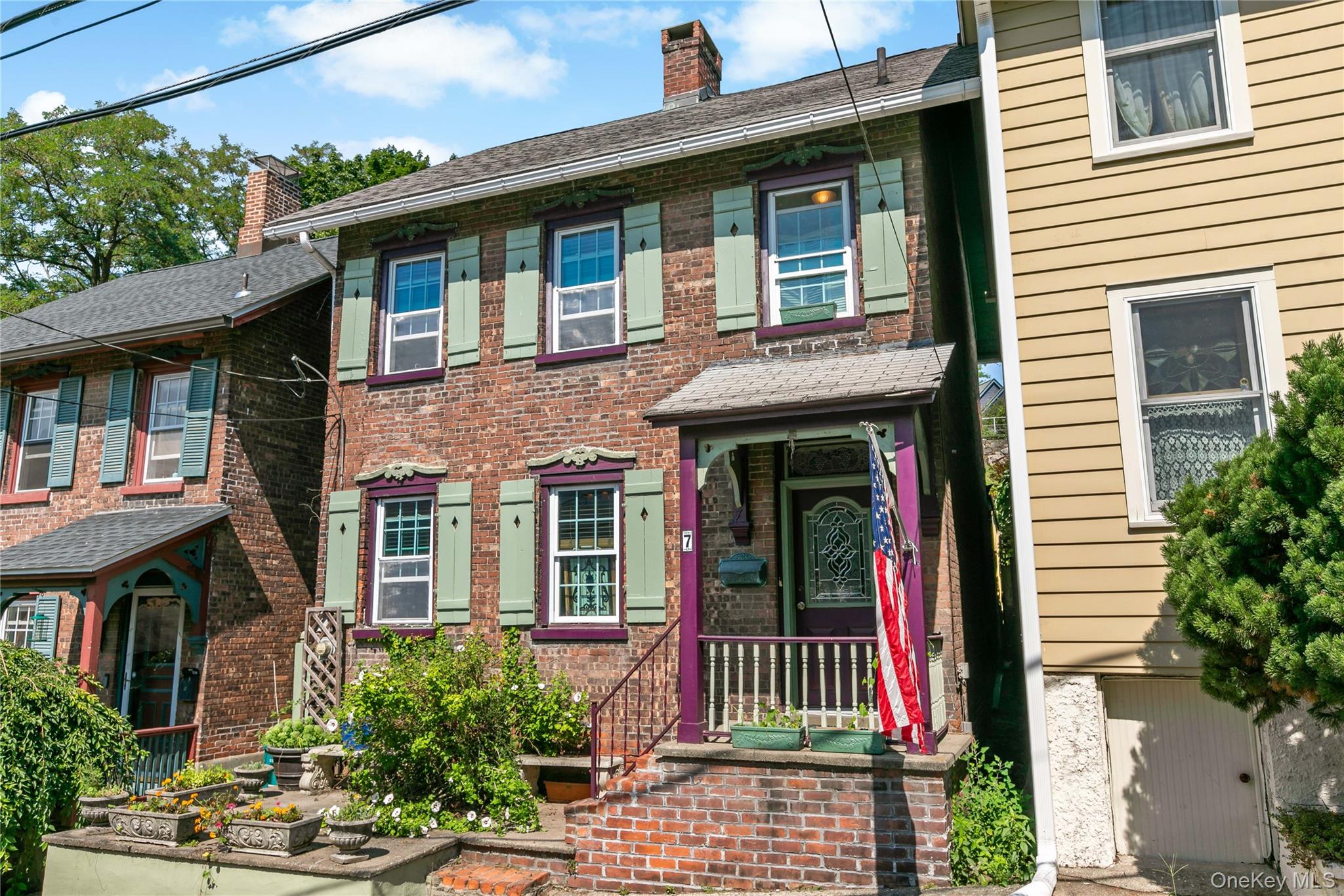 7 Railroad Avenue Property Photo 1