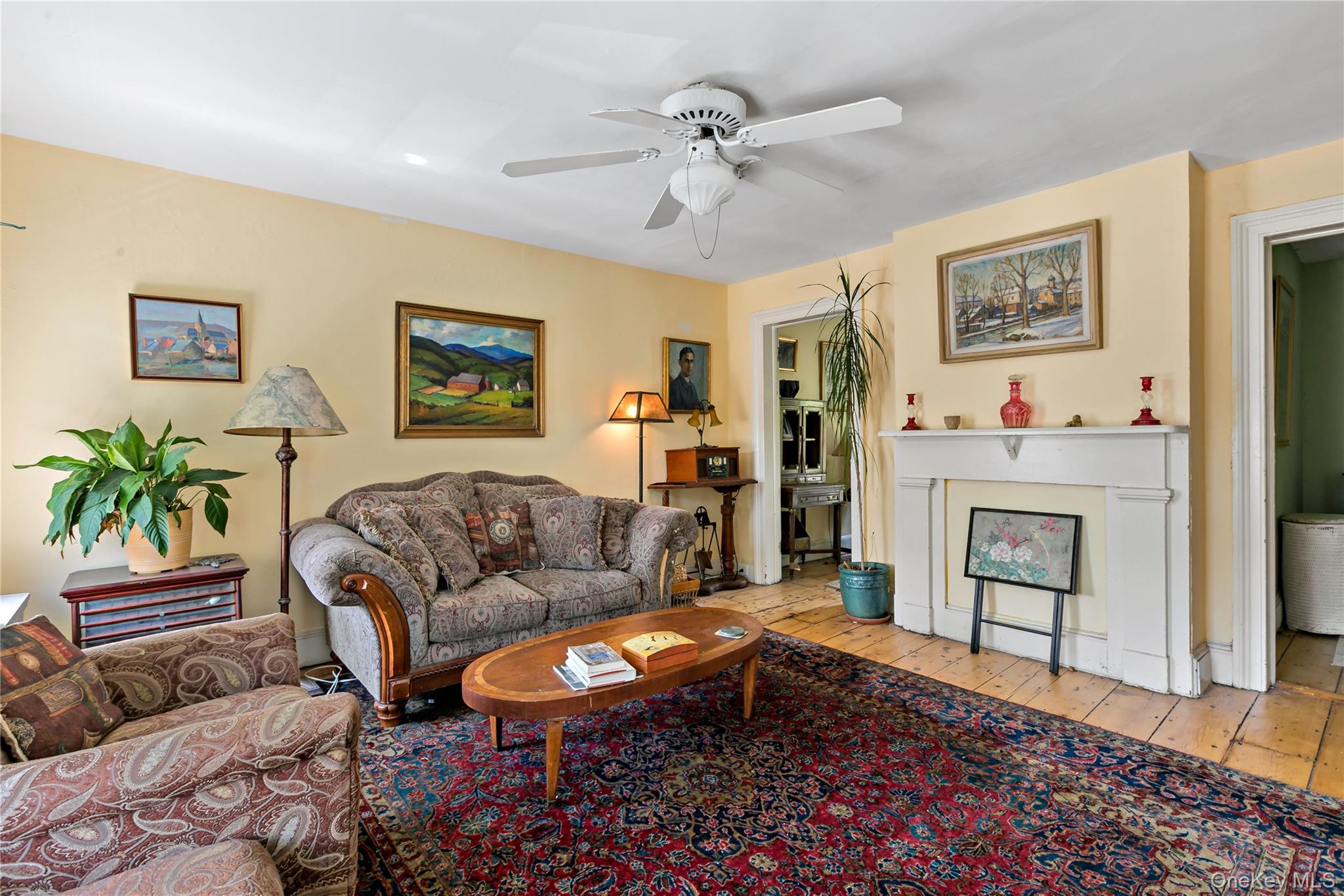 7 Railroad Avenue Property Photo 10